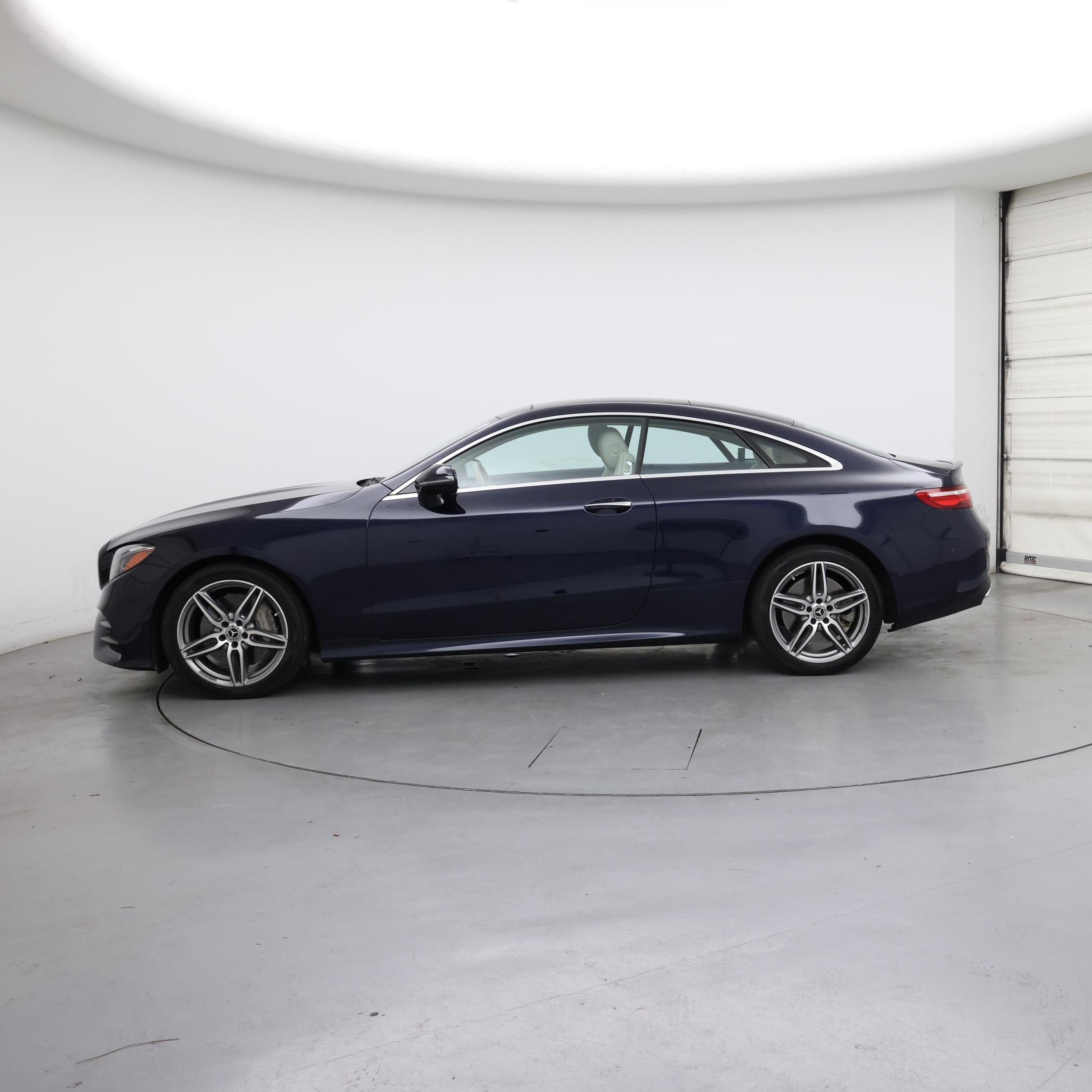 Thumbnail: 2018 Mercedes-Benz E-Class - 3