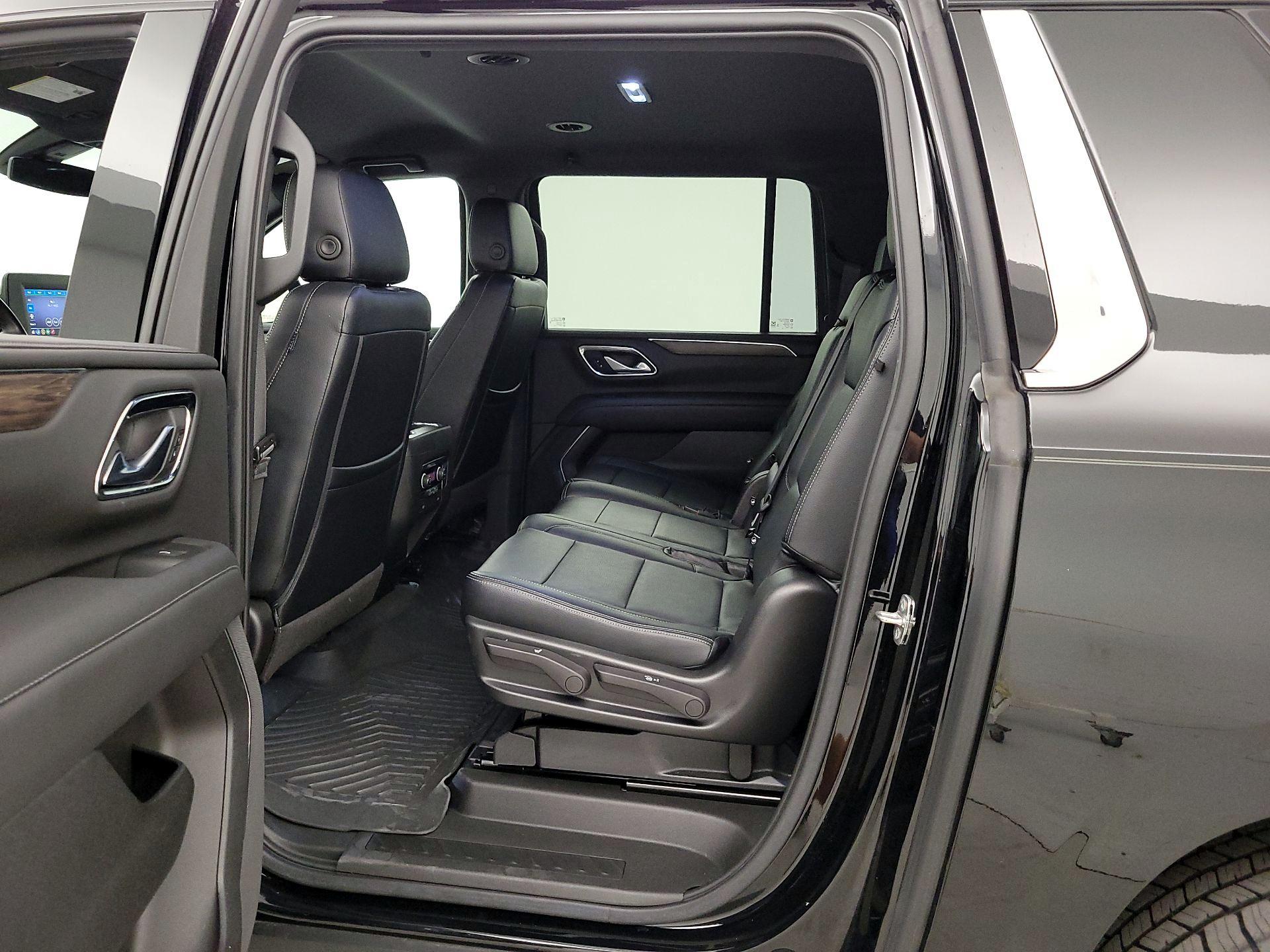 Thumbnail: 2022 Chevrolet Suburban - 19