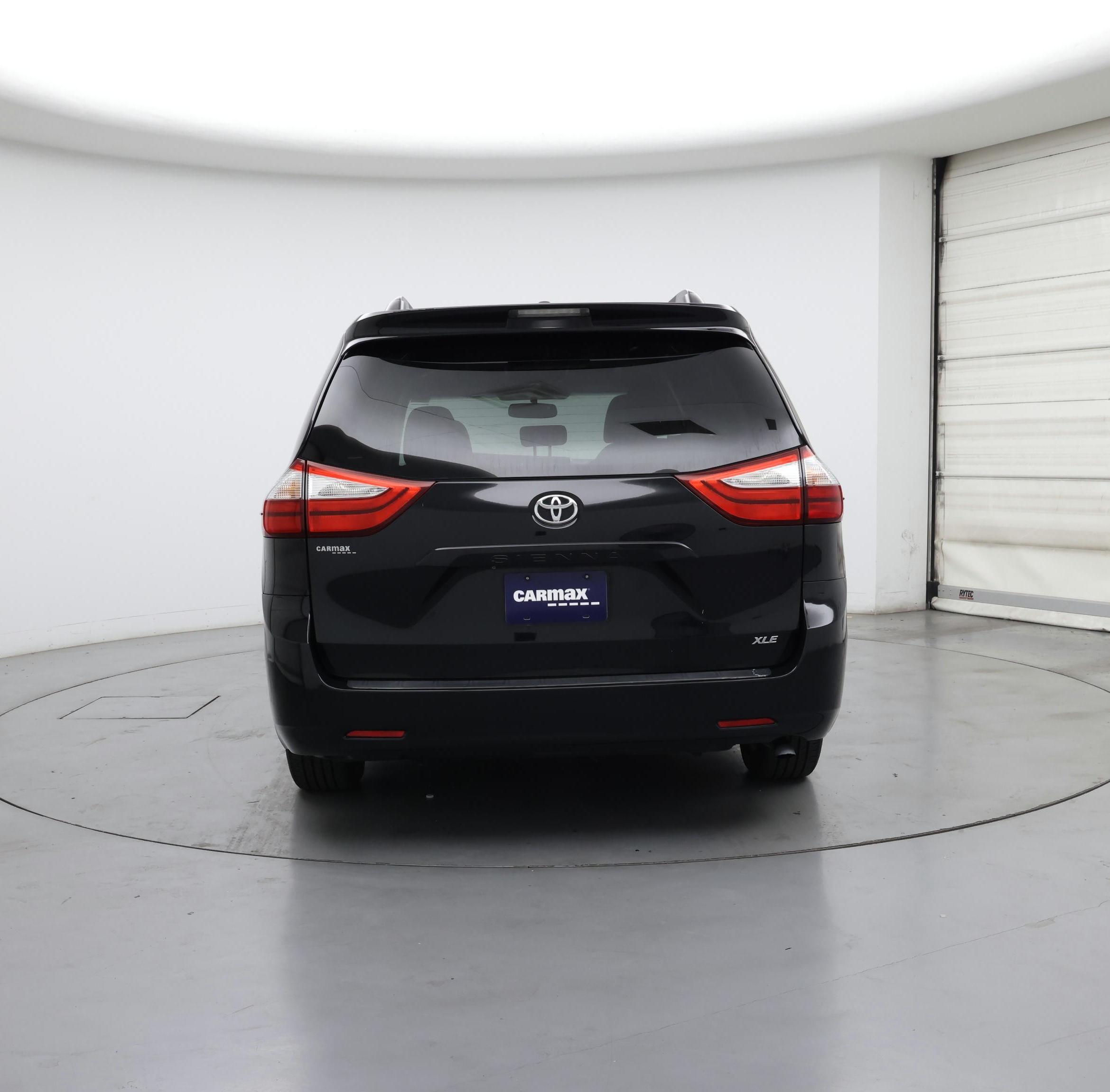 Thumbnail: 2015 Toyota Sienna - 6
