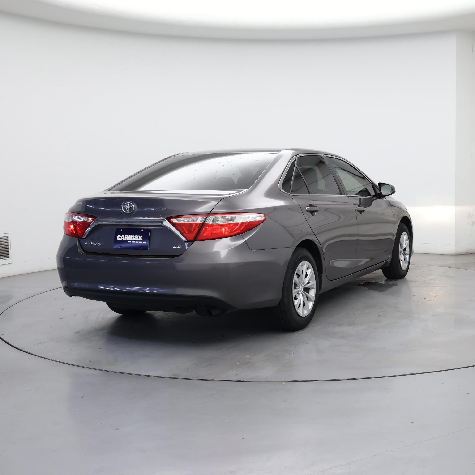 Thumbnail: 2017 Toyota Camry - 8