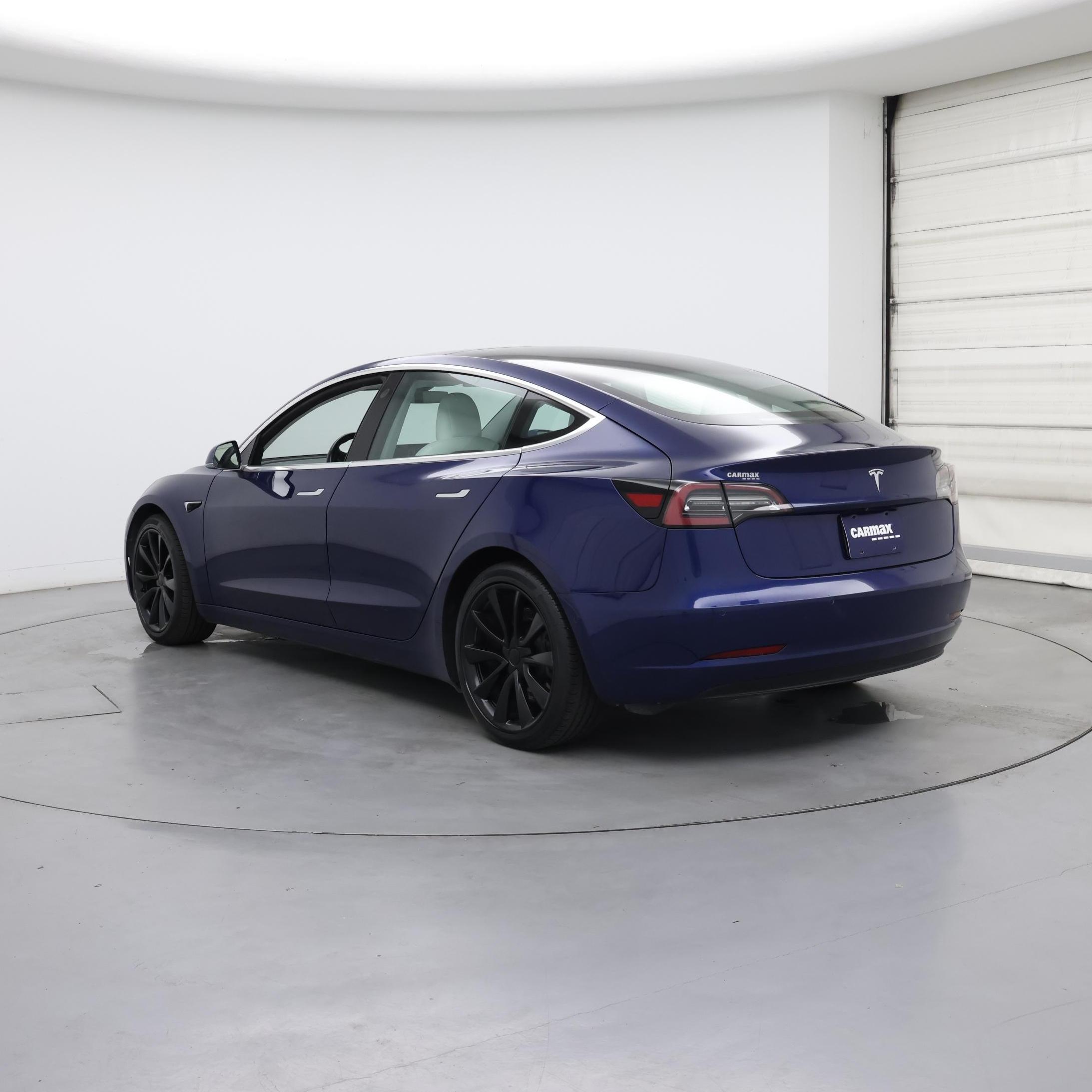 Thumbnail: 2019 Tesla Model 3 - 2