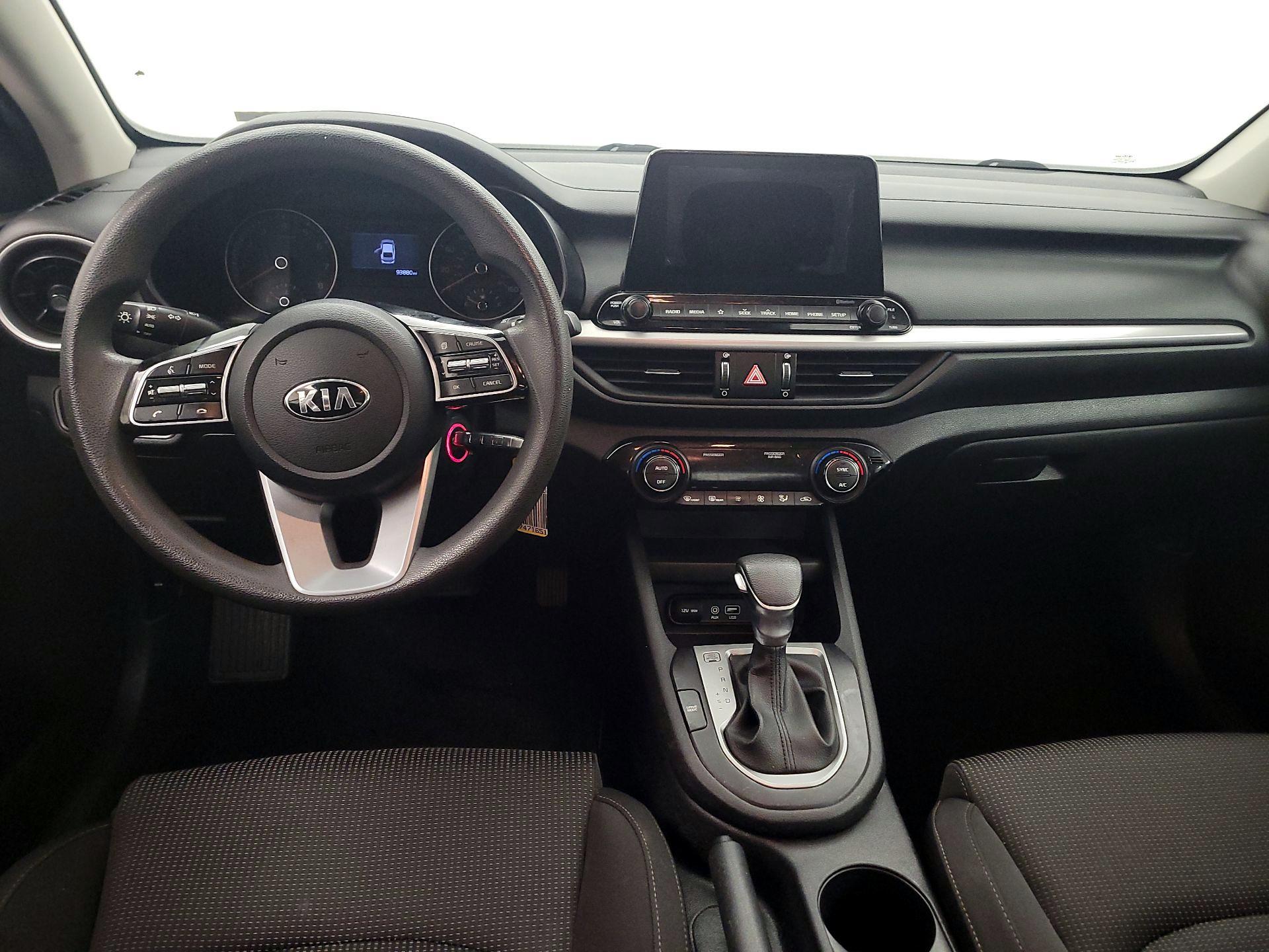 Thumbnail: 2019 Kia Forte - 9