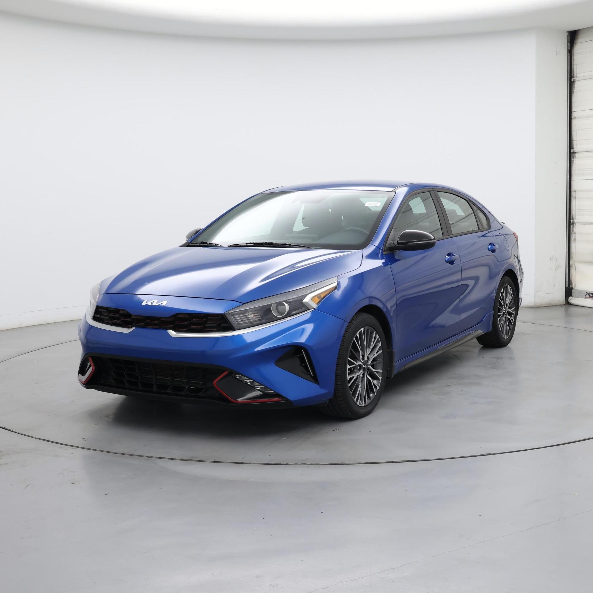 Thumbnail: 2023 Kia Forte - 4