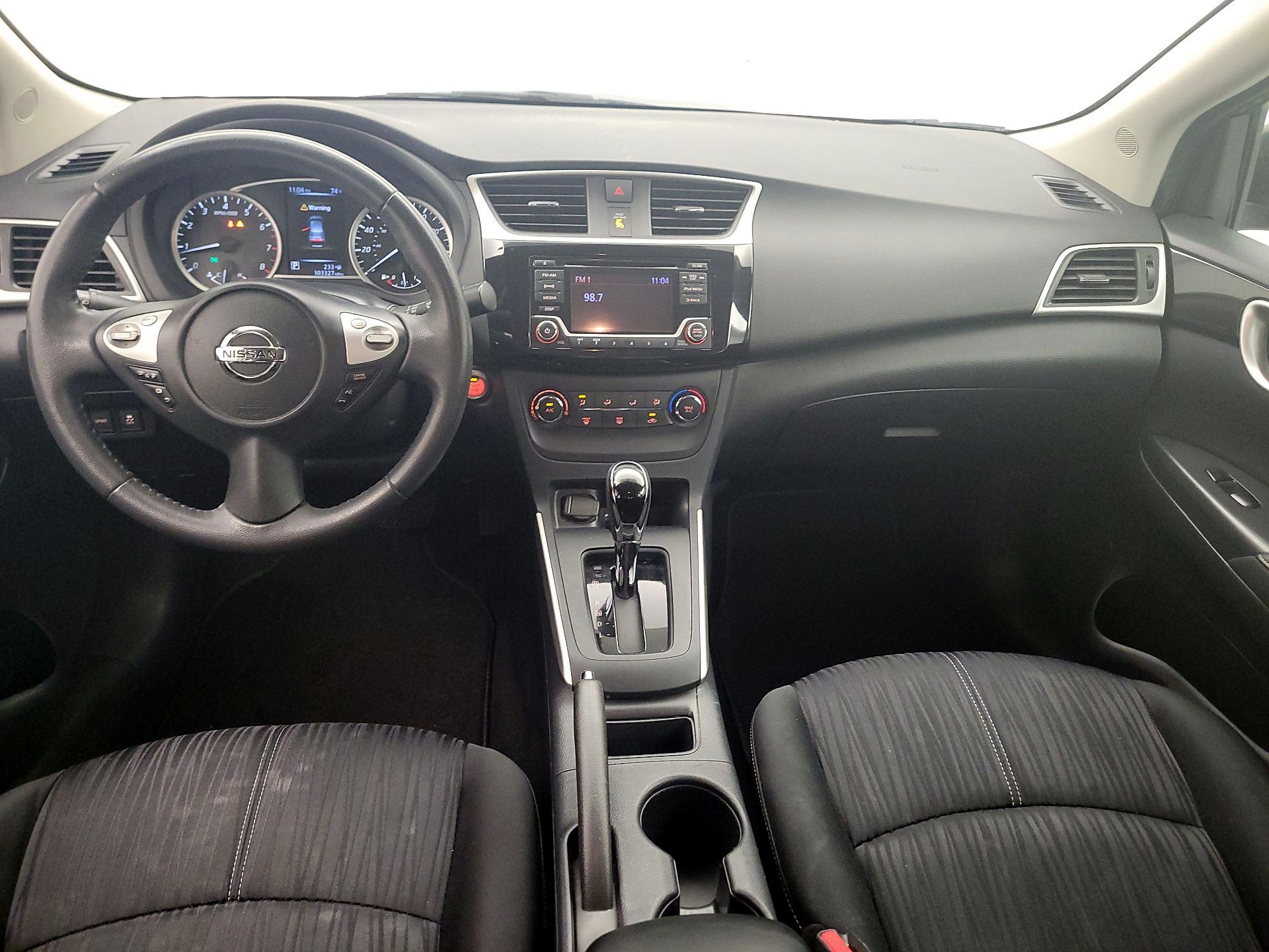 Thumbnail: 2017 Nissan Sentra - 9