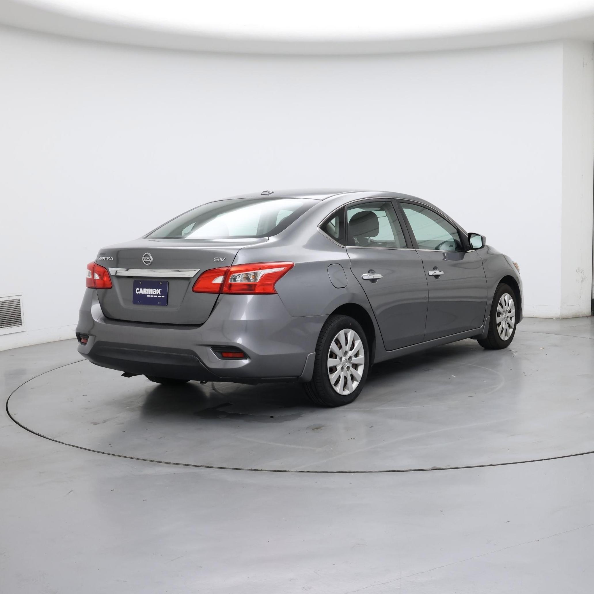 Thumbnail: 2017 Nissan Sentra - 8