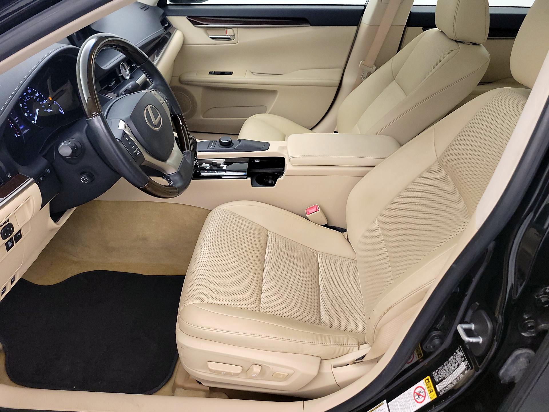 Thumbnail: 2014 Lexus ES - 11