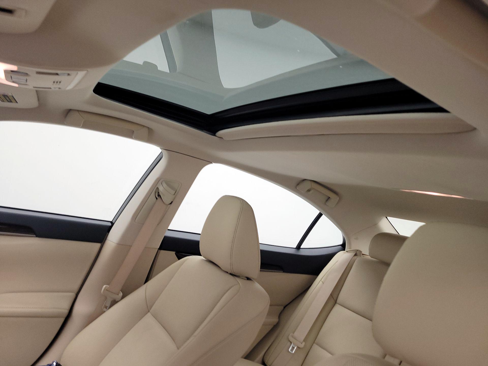 Thumbnail: 2014 Lexus ES - 19