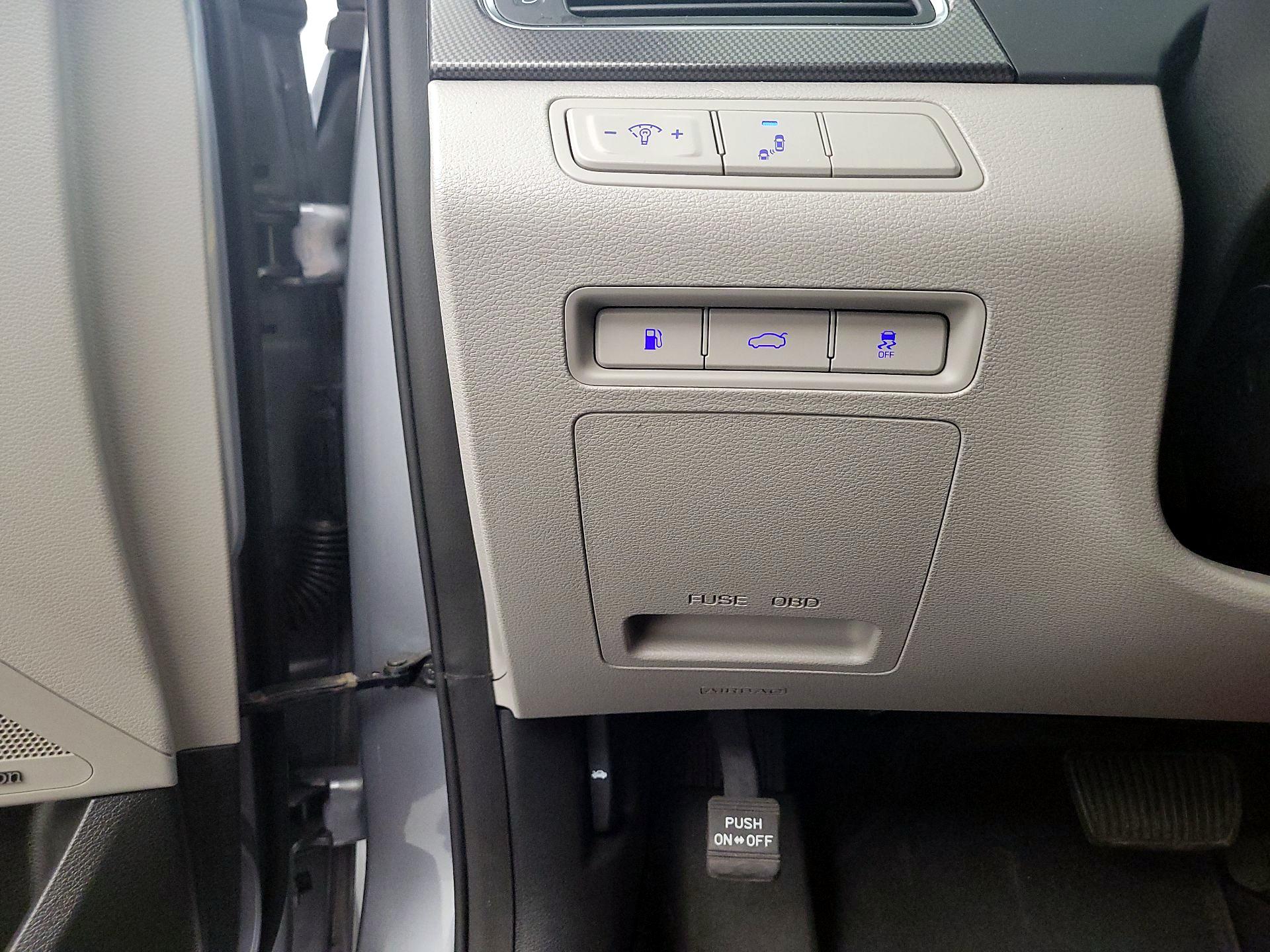 Thumbnail: 2016 Hyundai Sonata - 13