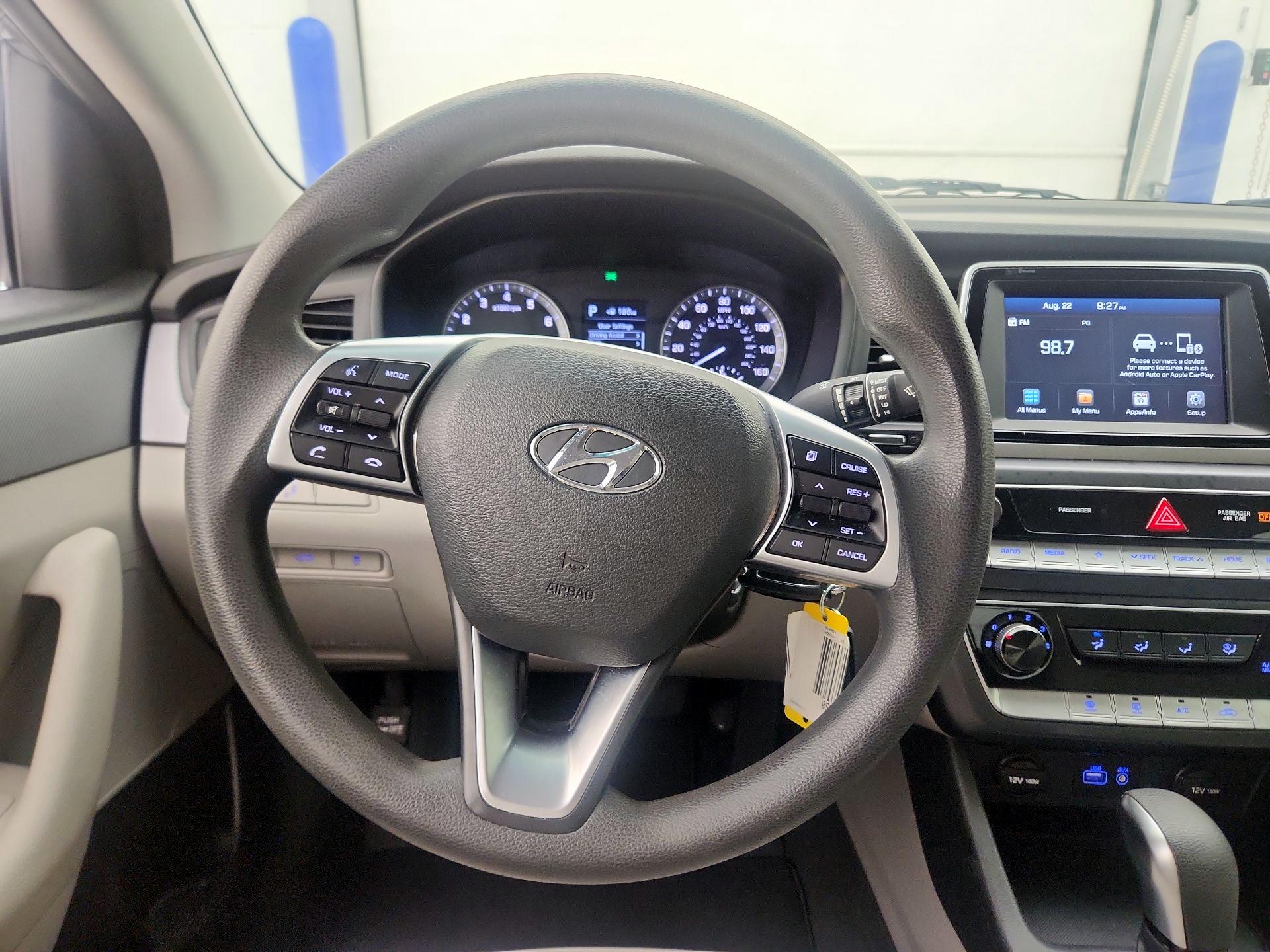 Thumbnail: 2019 Hyundai Sonata - 10