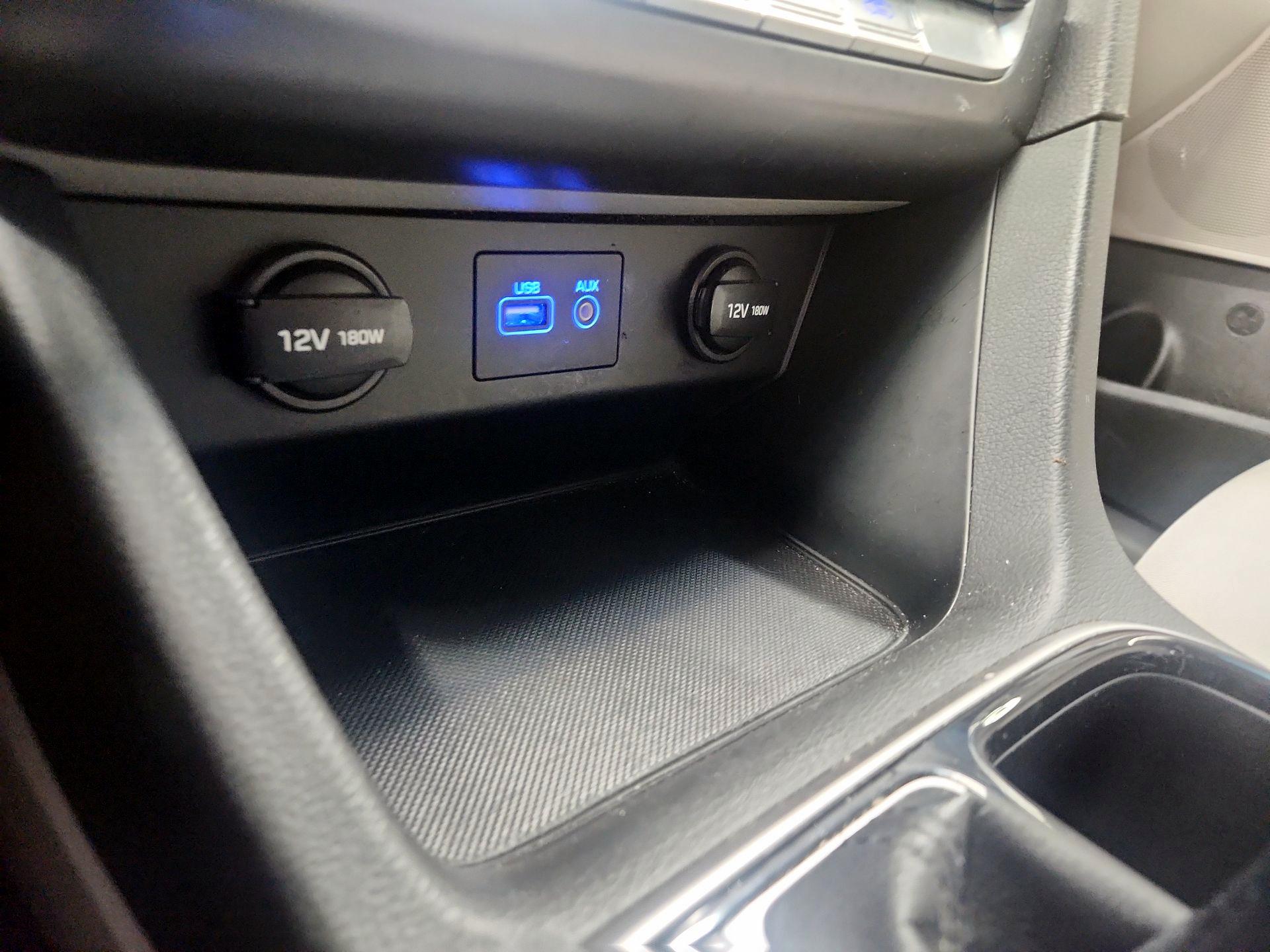 Thumbnail: 2019 Hyundai Sonata - 18