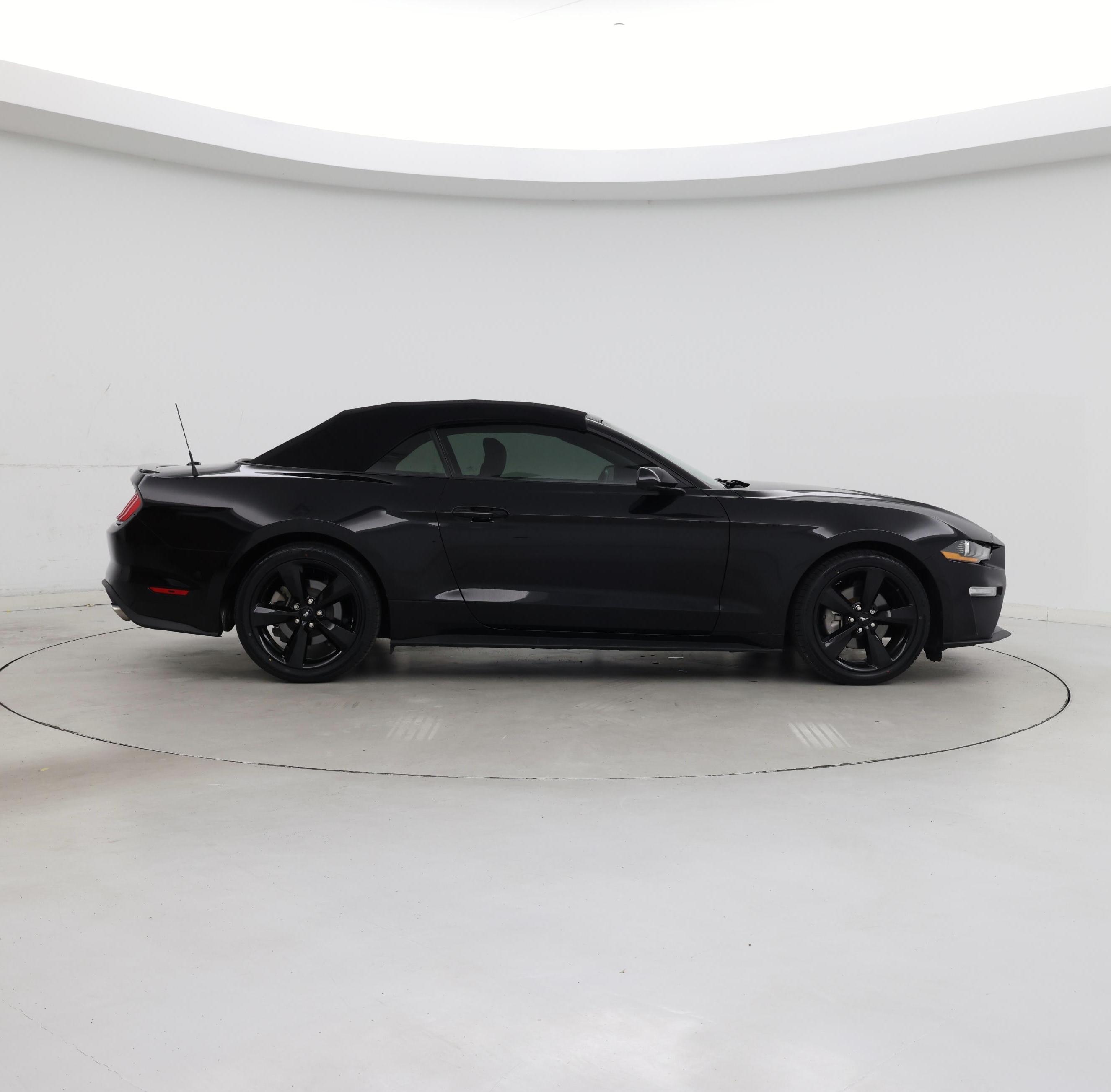 Thumbnail: 2022 Ford Mustang - 7