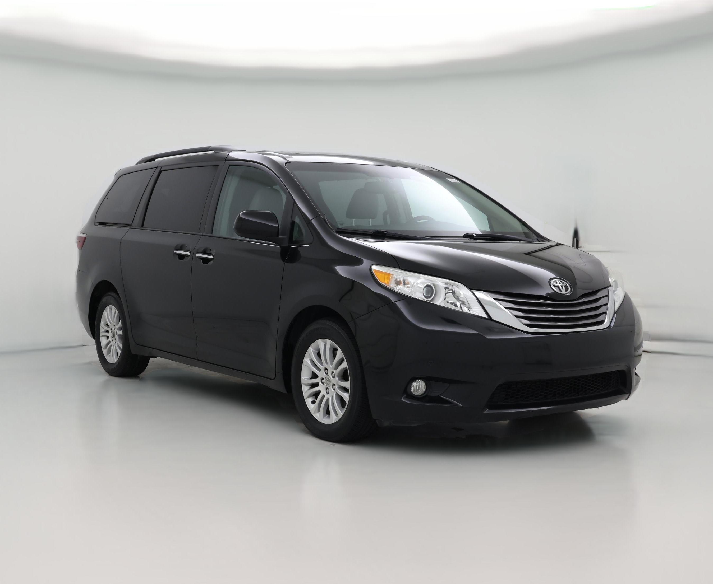 Thumbnail: 2015 Toyota Sienna - 1