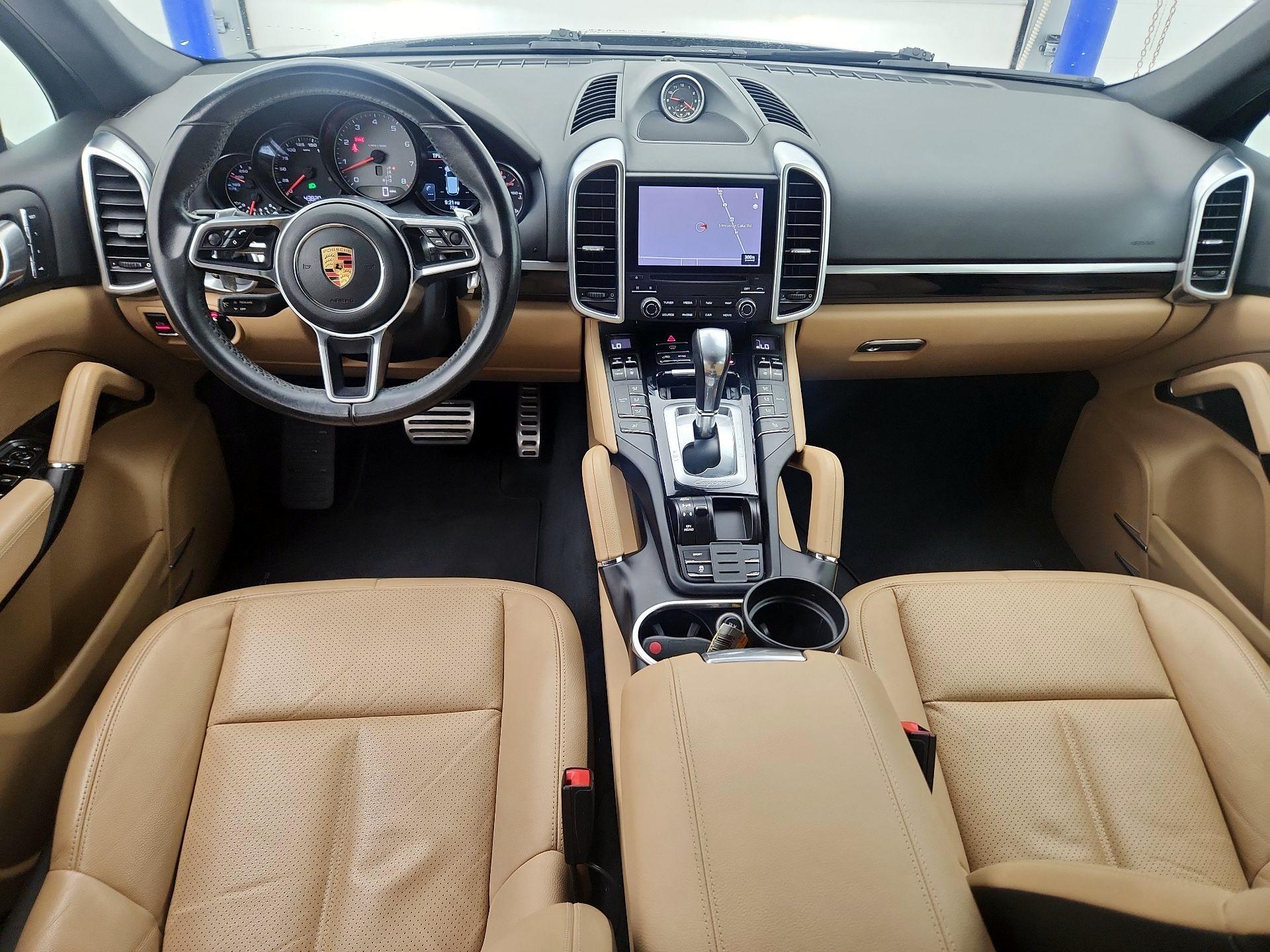 Thumbnail: 2017 Porsche Cayenne - 9