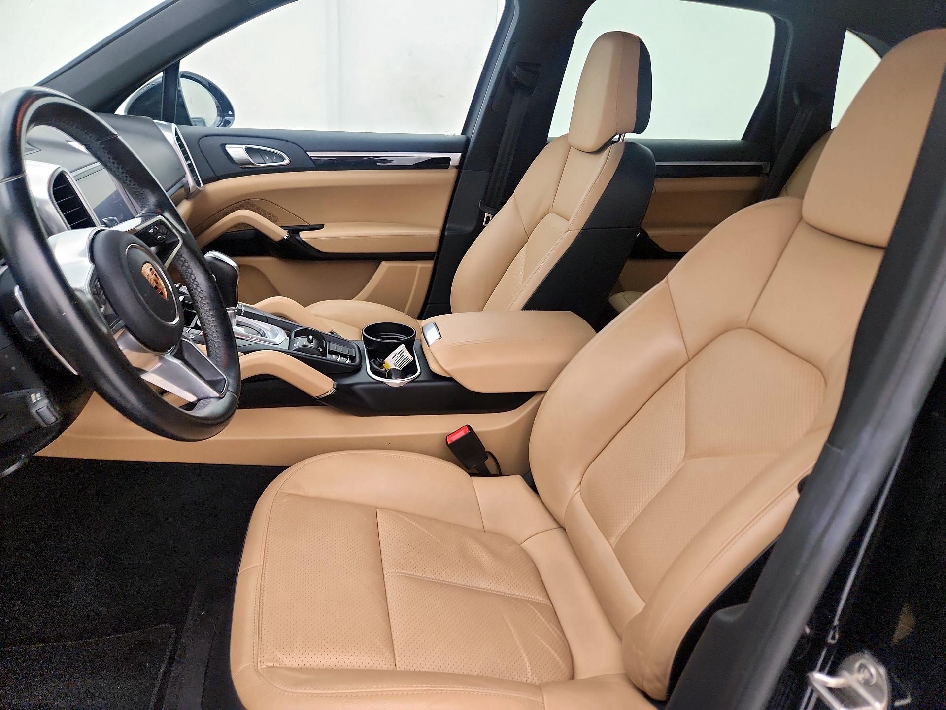 Thumbnail: 2017 Porsche Cayenne - 11