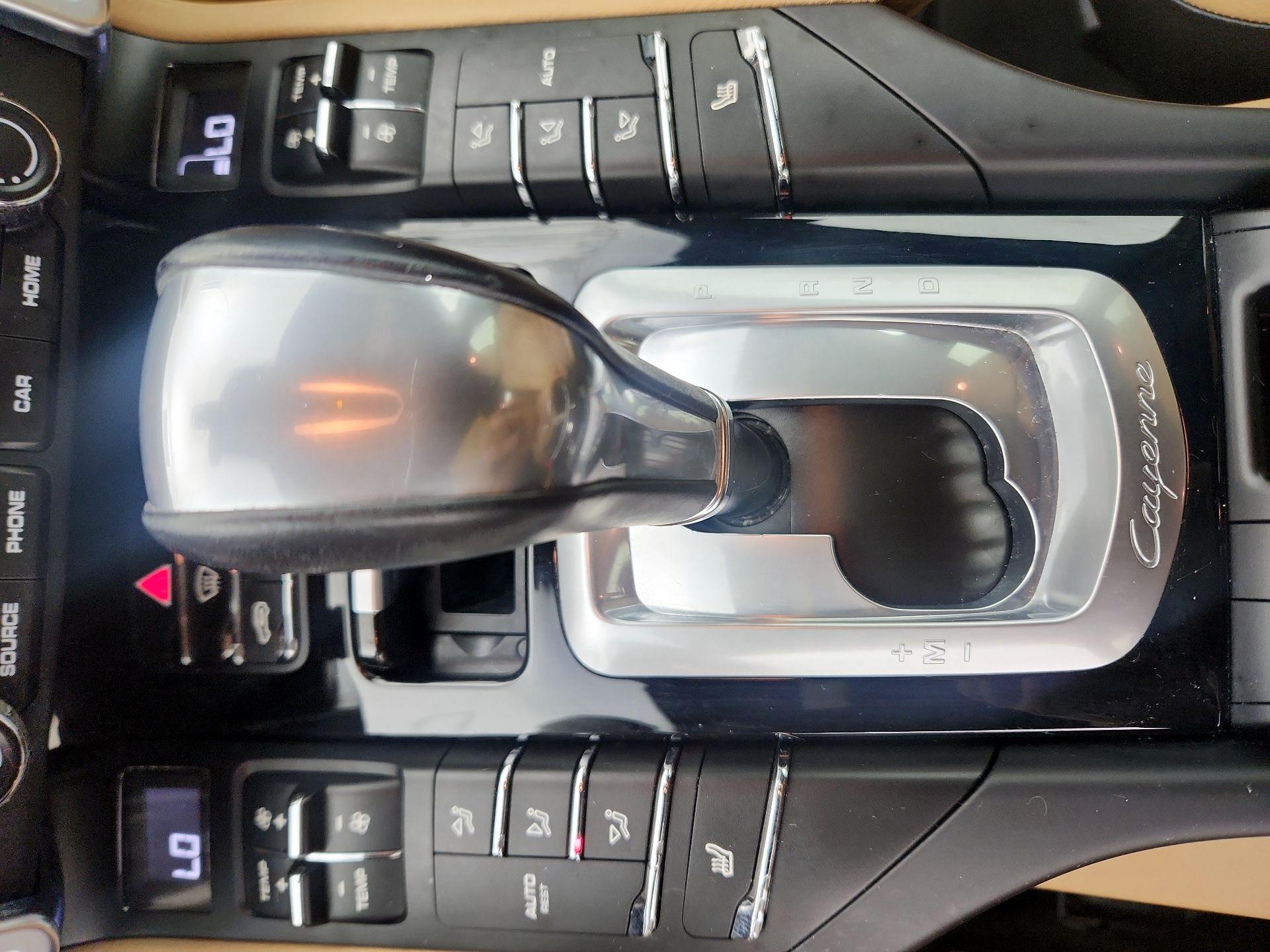 Thumbnail: 2017 Porsche Cayenne - 18