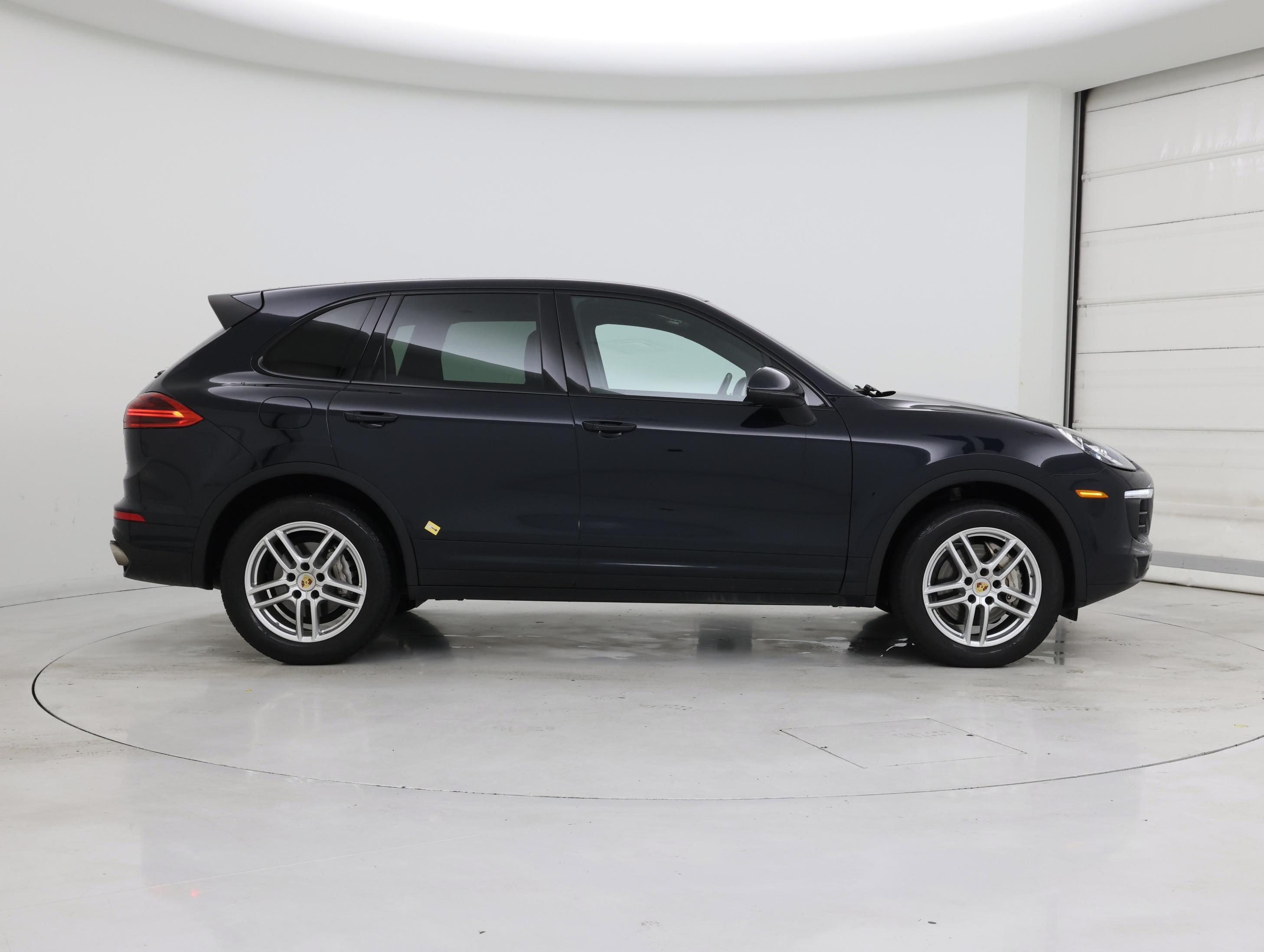 Thumbnail: 2017 Porsche Cayenne - 7