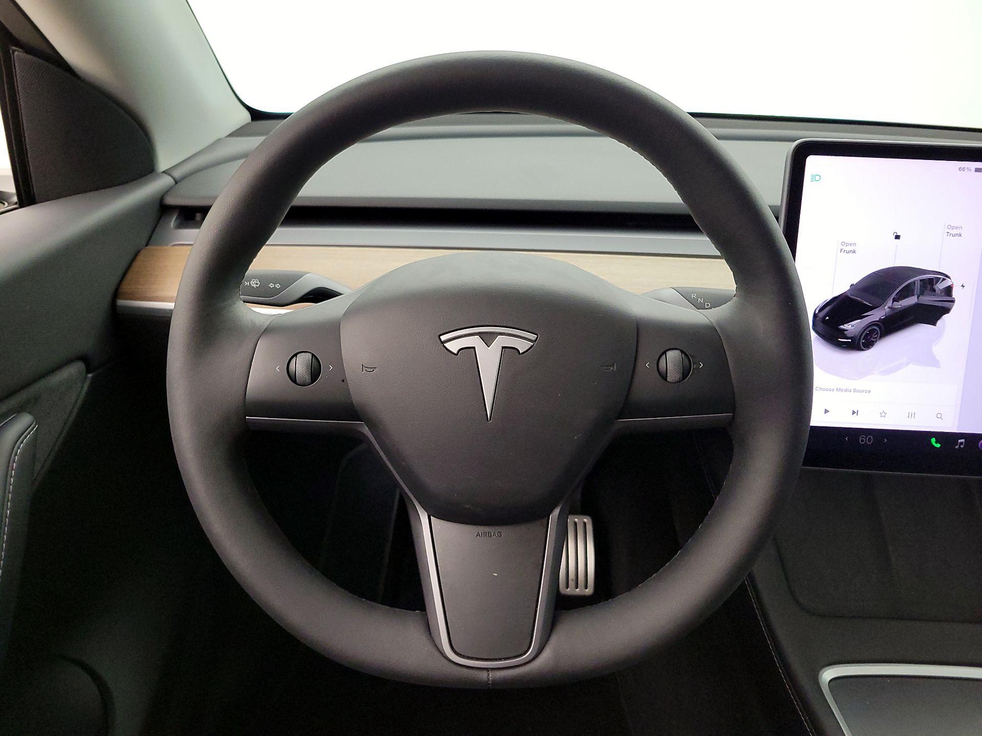 Thumbnail: 2022 Tesla Model Y - 10