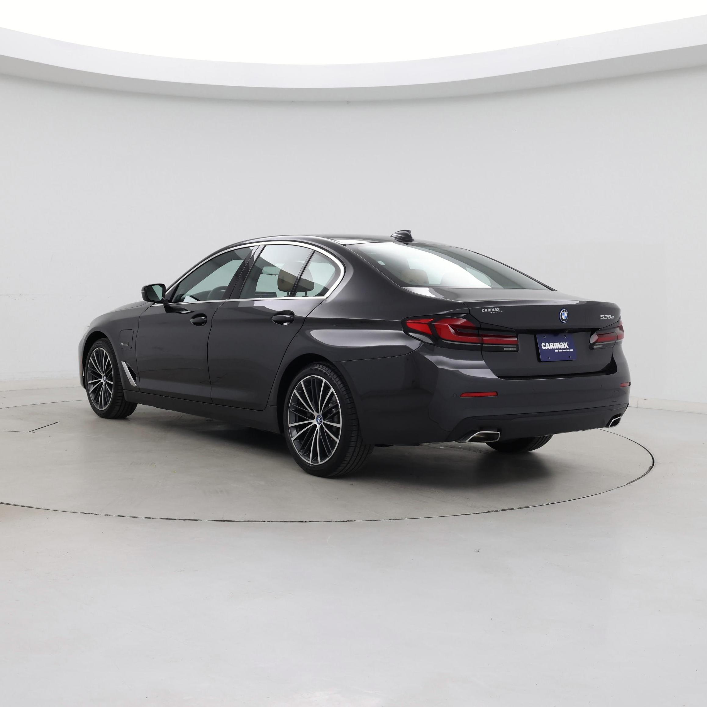 Thumbnail: 2022 BMW 5 Series - 2