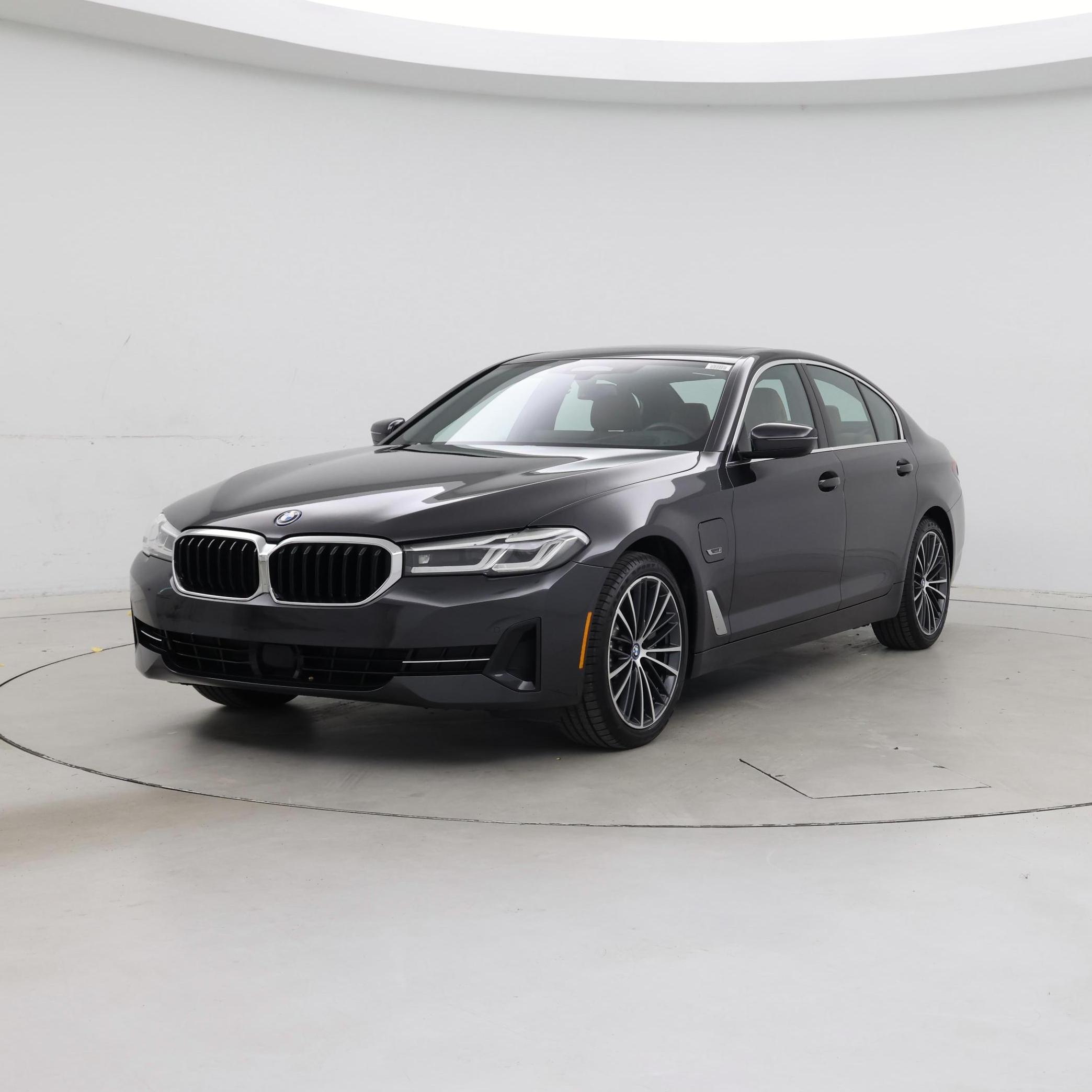 Thumbnail: 2022 BMW 5 Series - 4