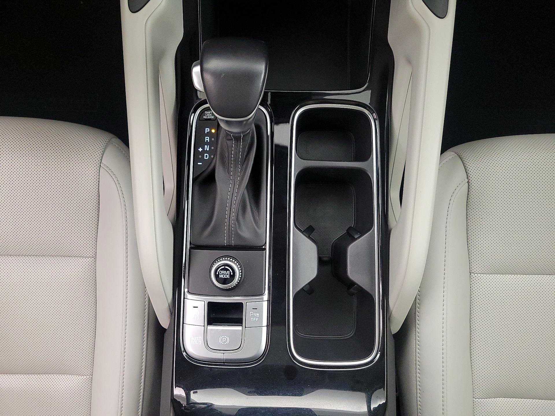 Thumbnail: 2021 Kia Telluride - 17