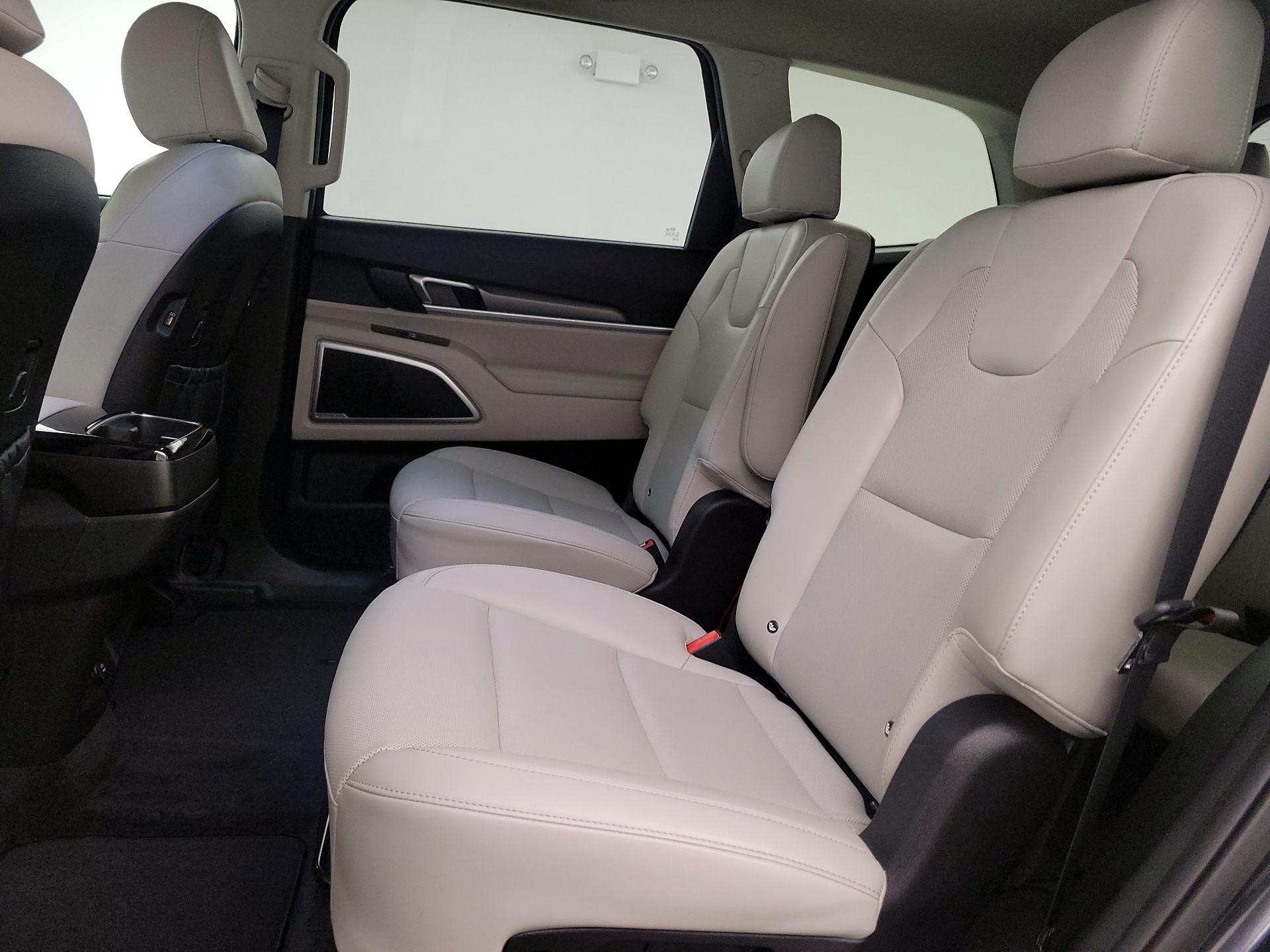 Thumbnail: 2021 Kia Telluride - 20