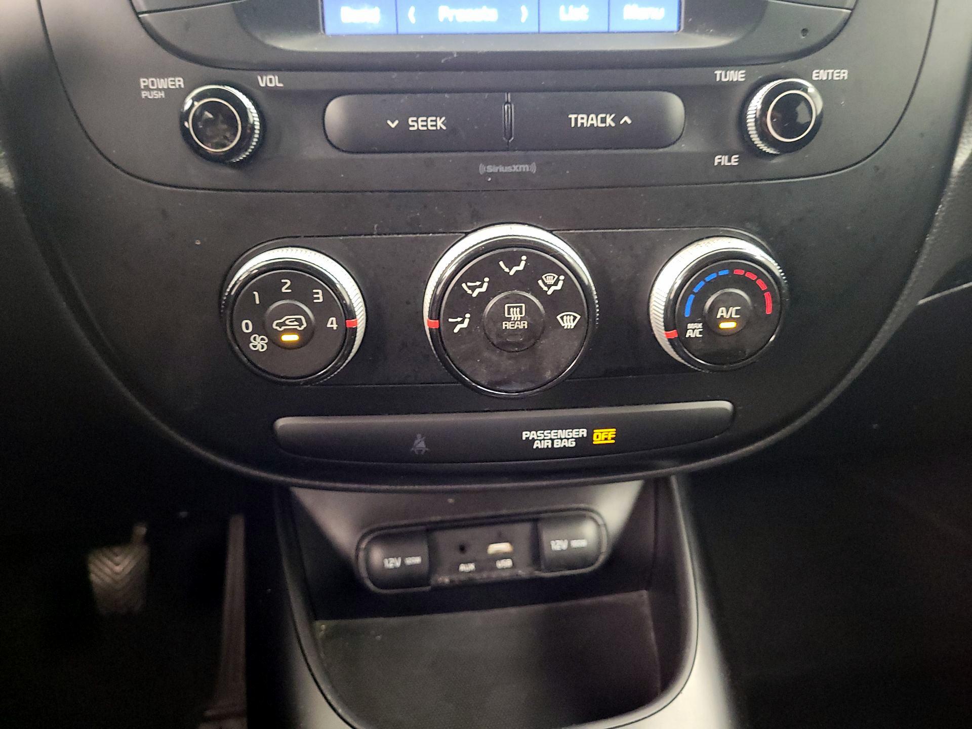 Thumbnail: 2019 Kia Soul - 15