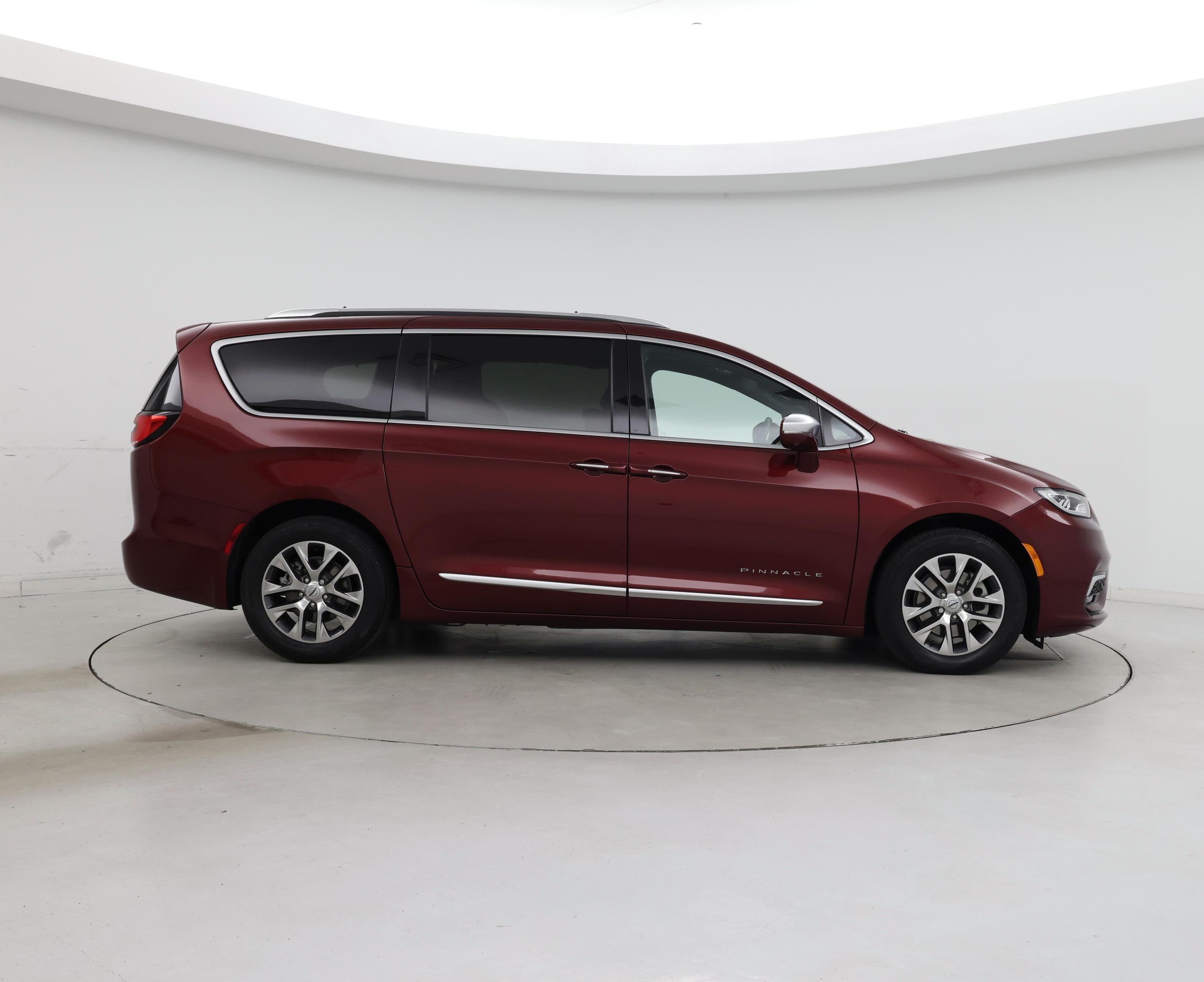 Thumbnail: 2022 Chrysler Pacifica - 7