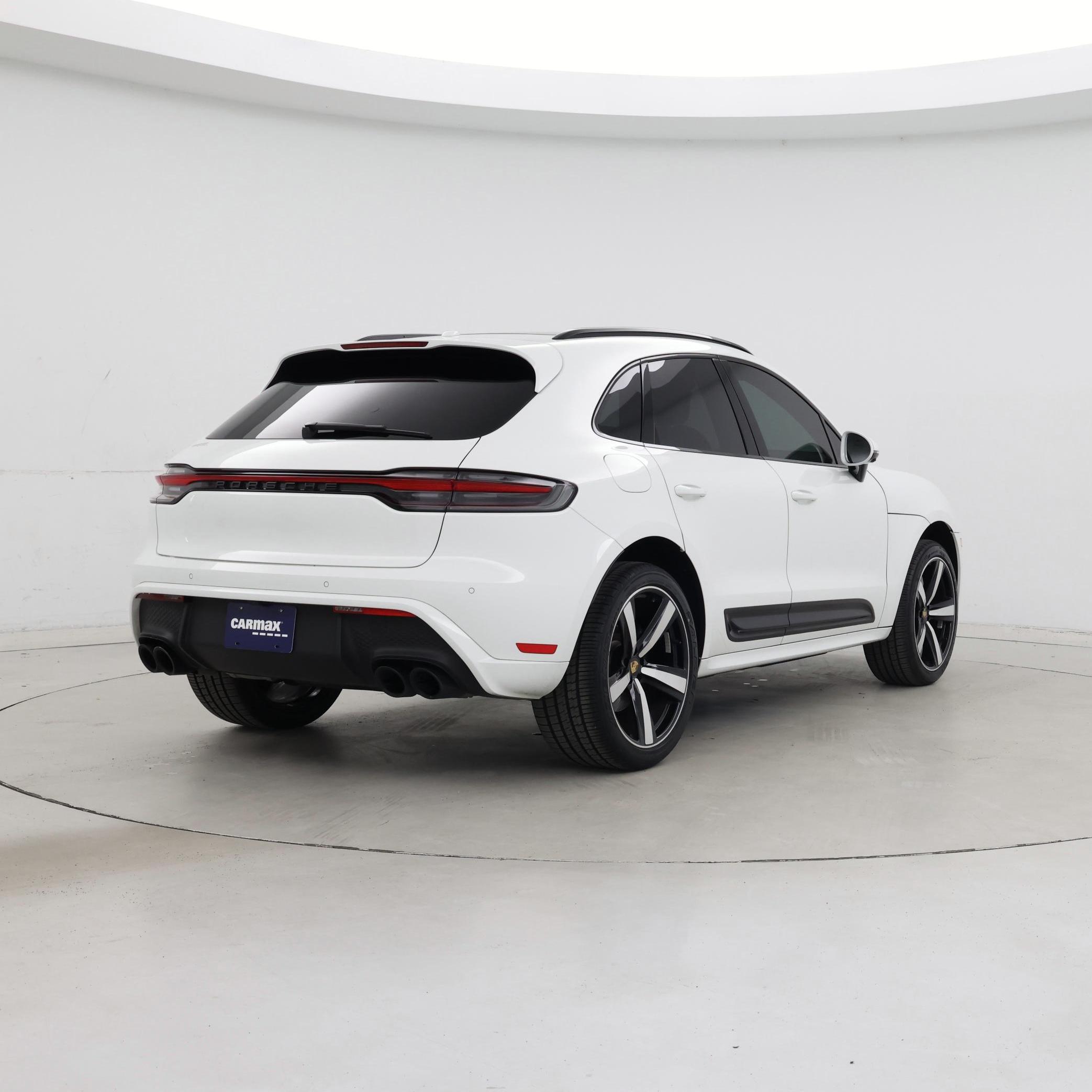 Thumbnail: 2023 Porsche Macan - 8