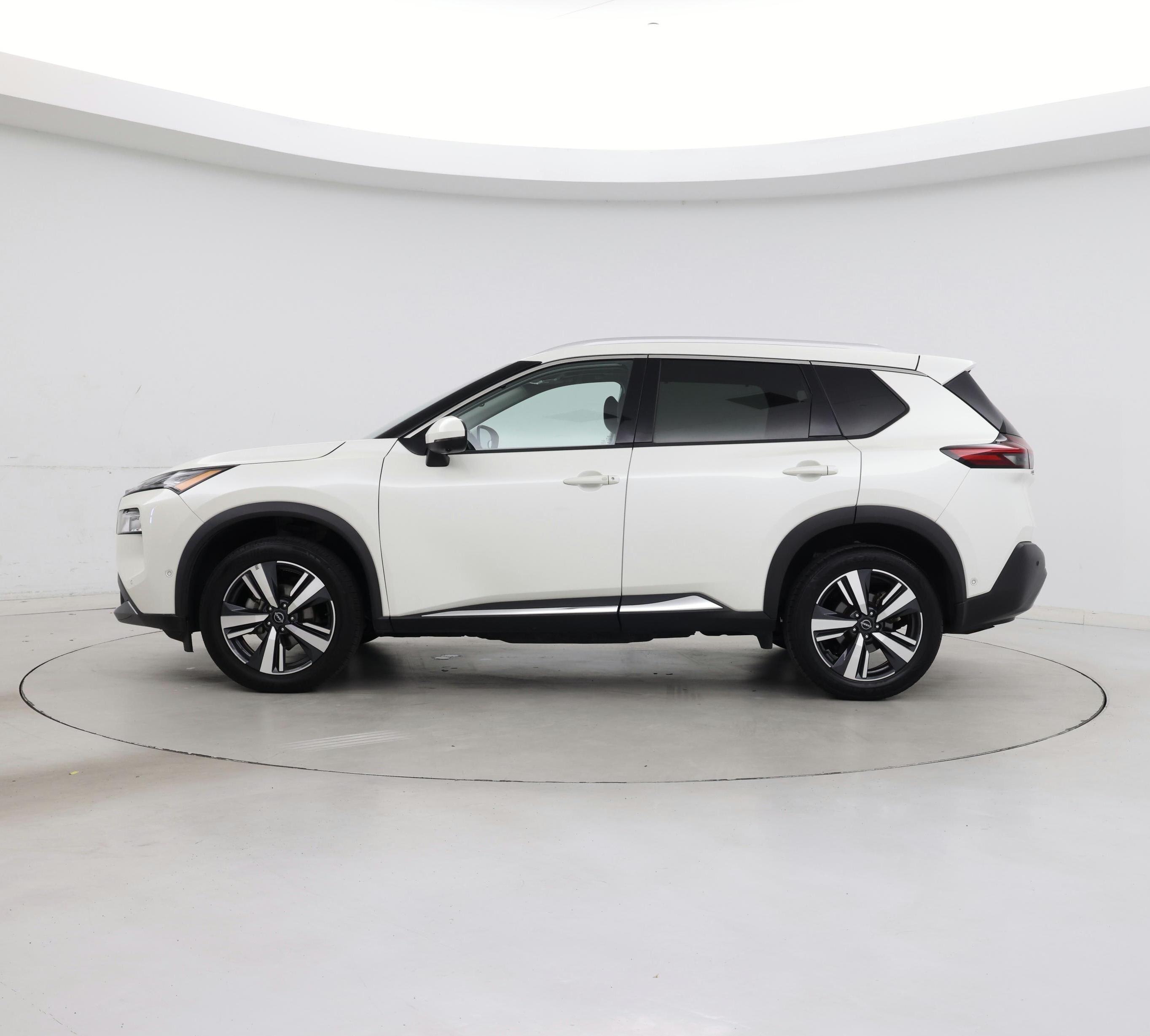 Thumbnail: 2023 Nissan Rogue - 3