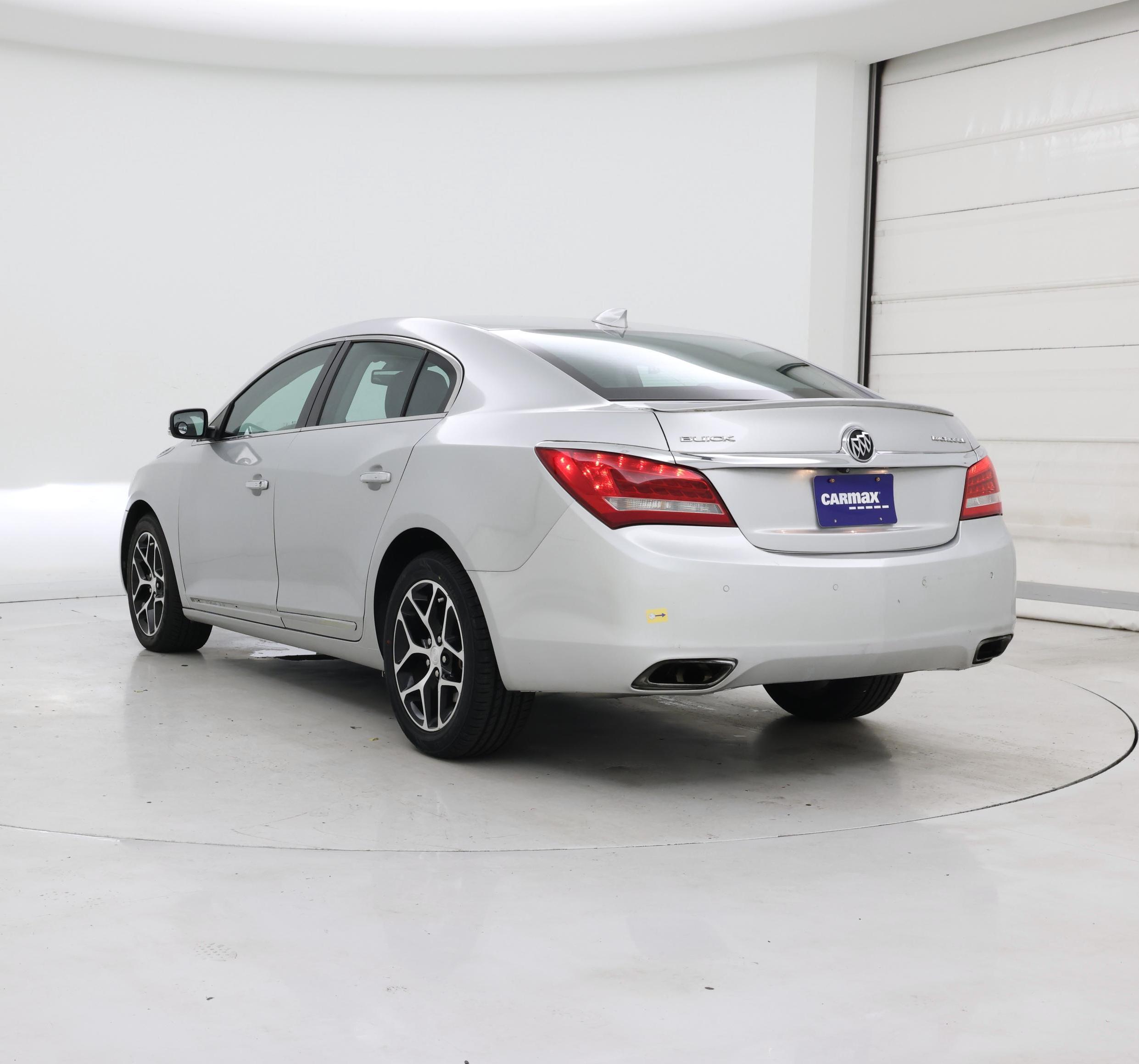 Thumbnail: 2016 Buick LaCrosse - 2