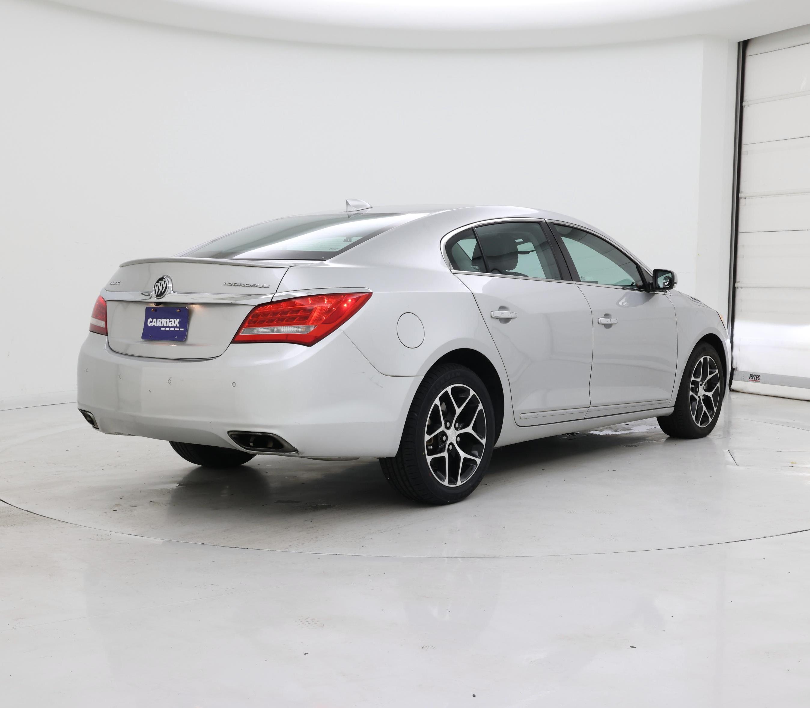 Thumbnail: 2016 Buick LaCrosse - 8