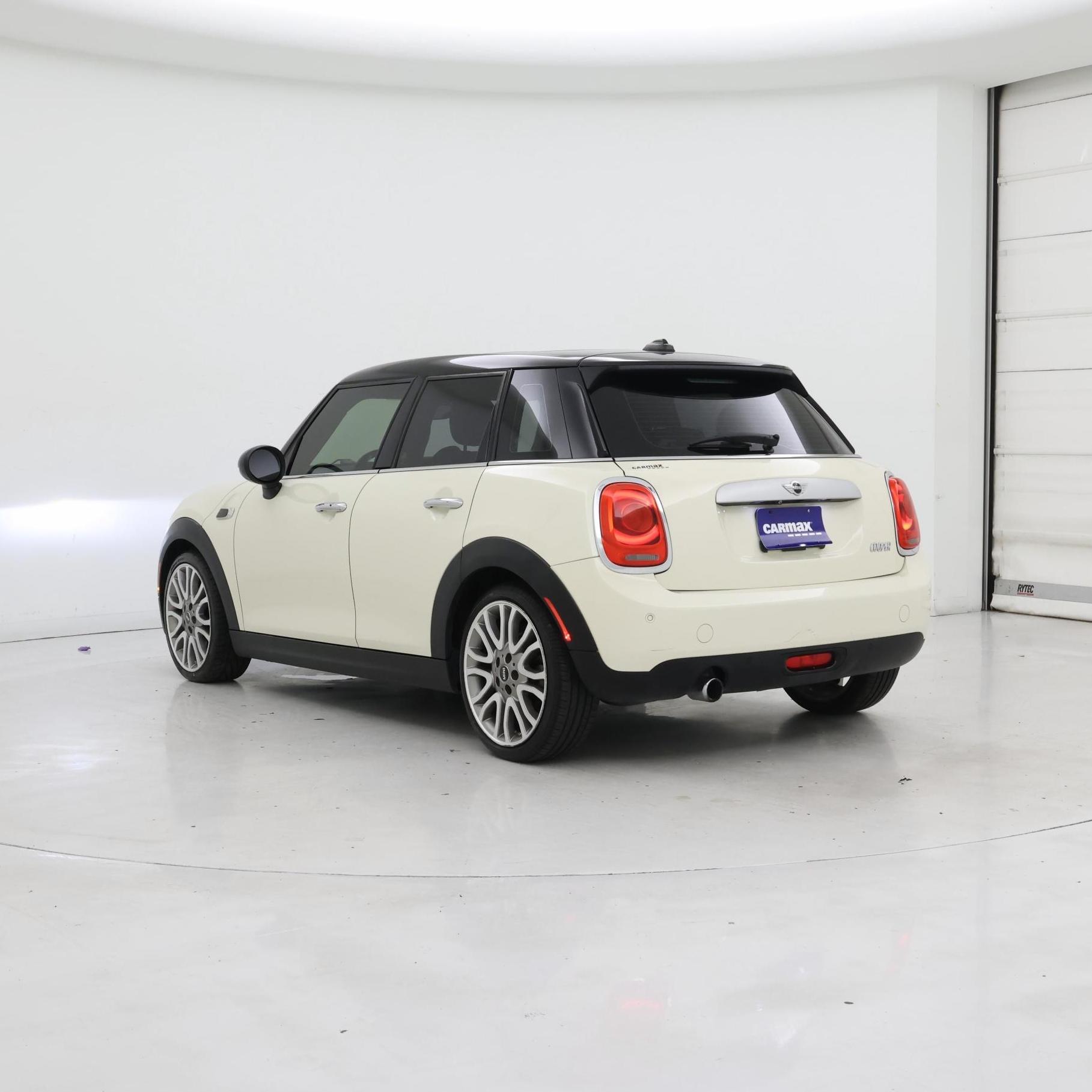 Thumbnail: 2015 MINI Cooper Hardtop - 2