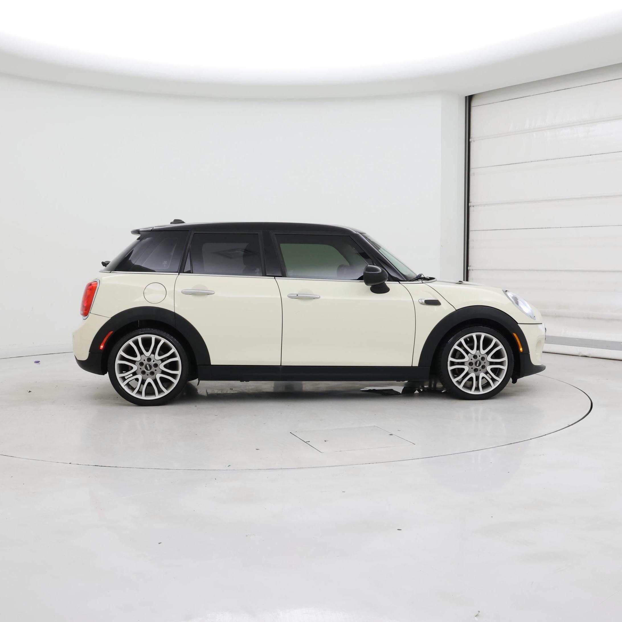 Thumbnail: 2015 MINI Cooper Hardtop - 7