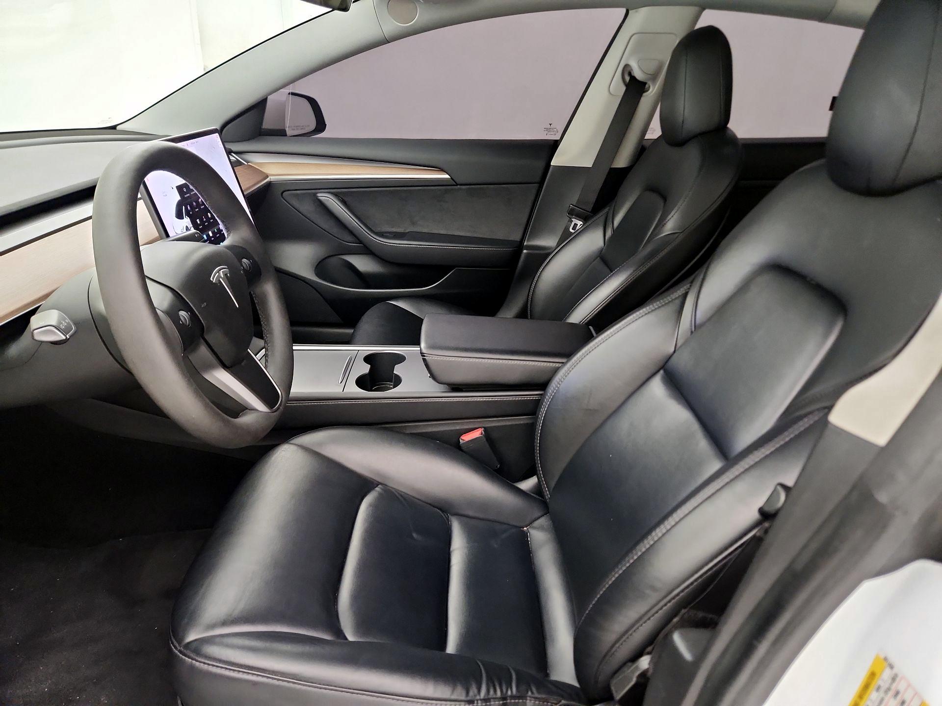 Thumbnail: 2021 Tesla Model 3 - 11