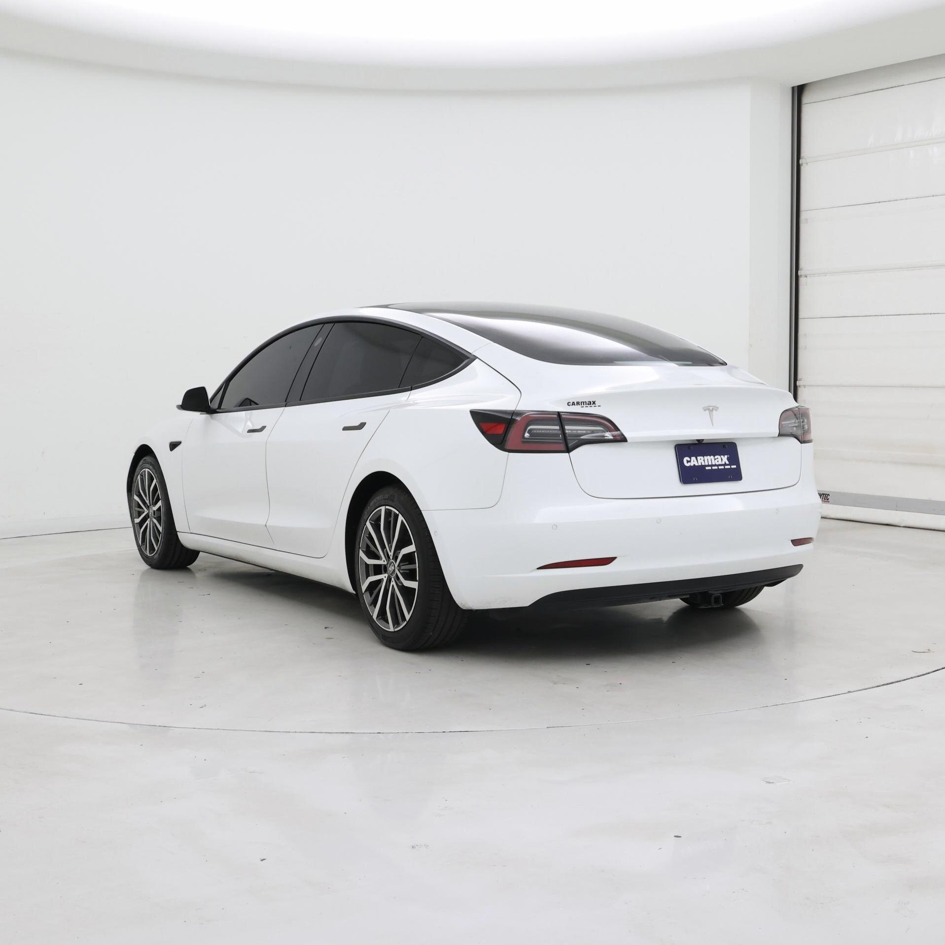 Thumbnail: 2021 Tesla Model 3 - 2