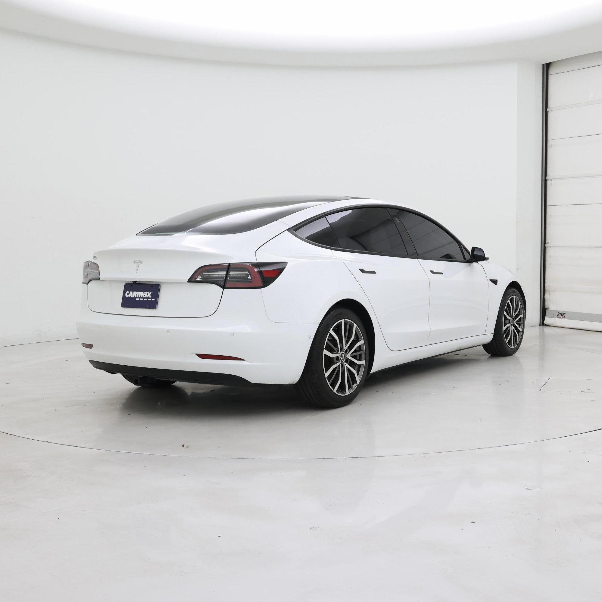 Thumbnail: 2021 Tesla Model 3 - 8