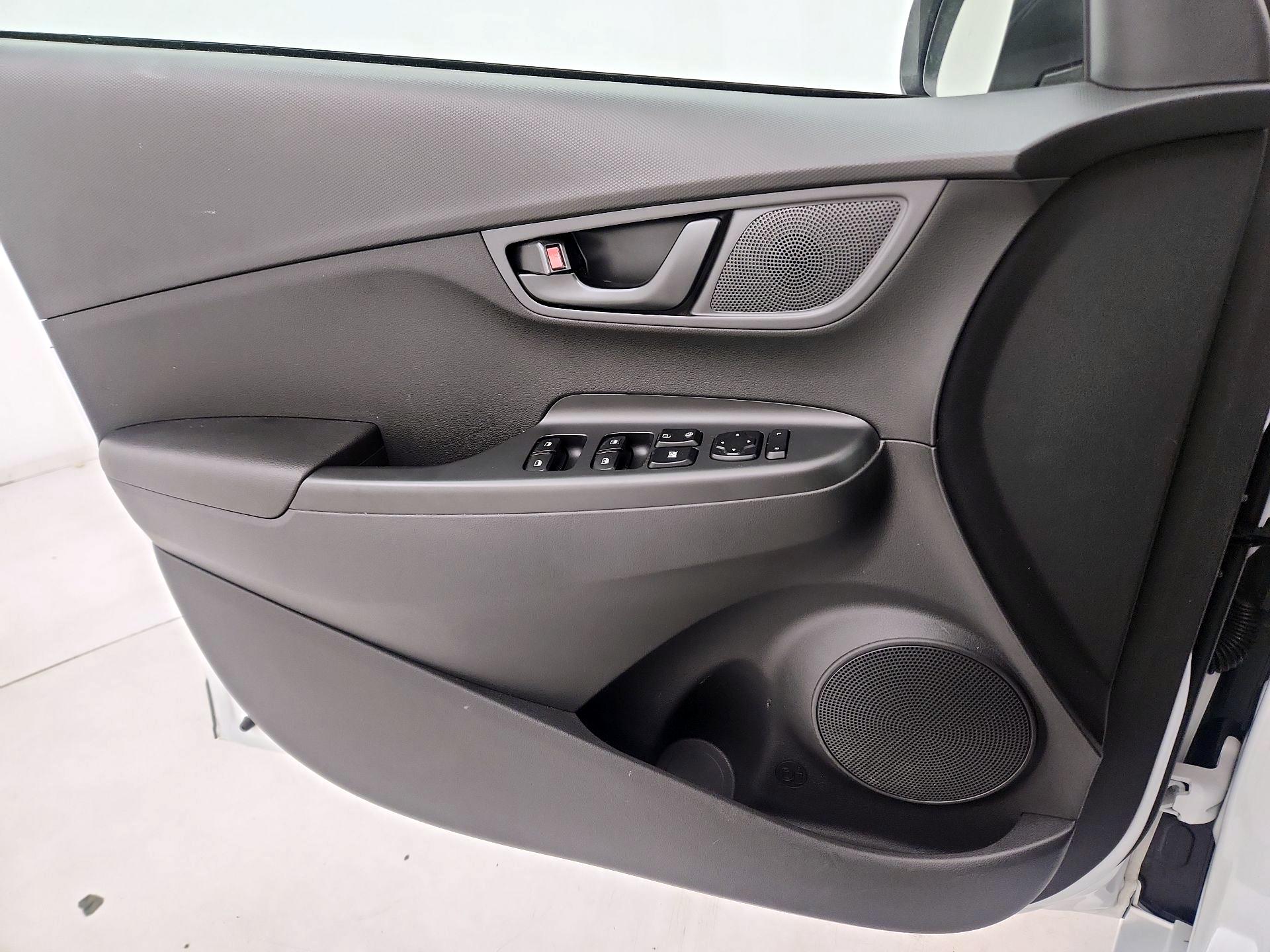 Thumbnail: 2022 Hyundai Kona - 12