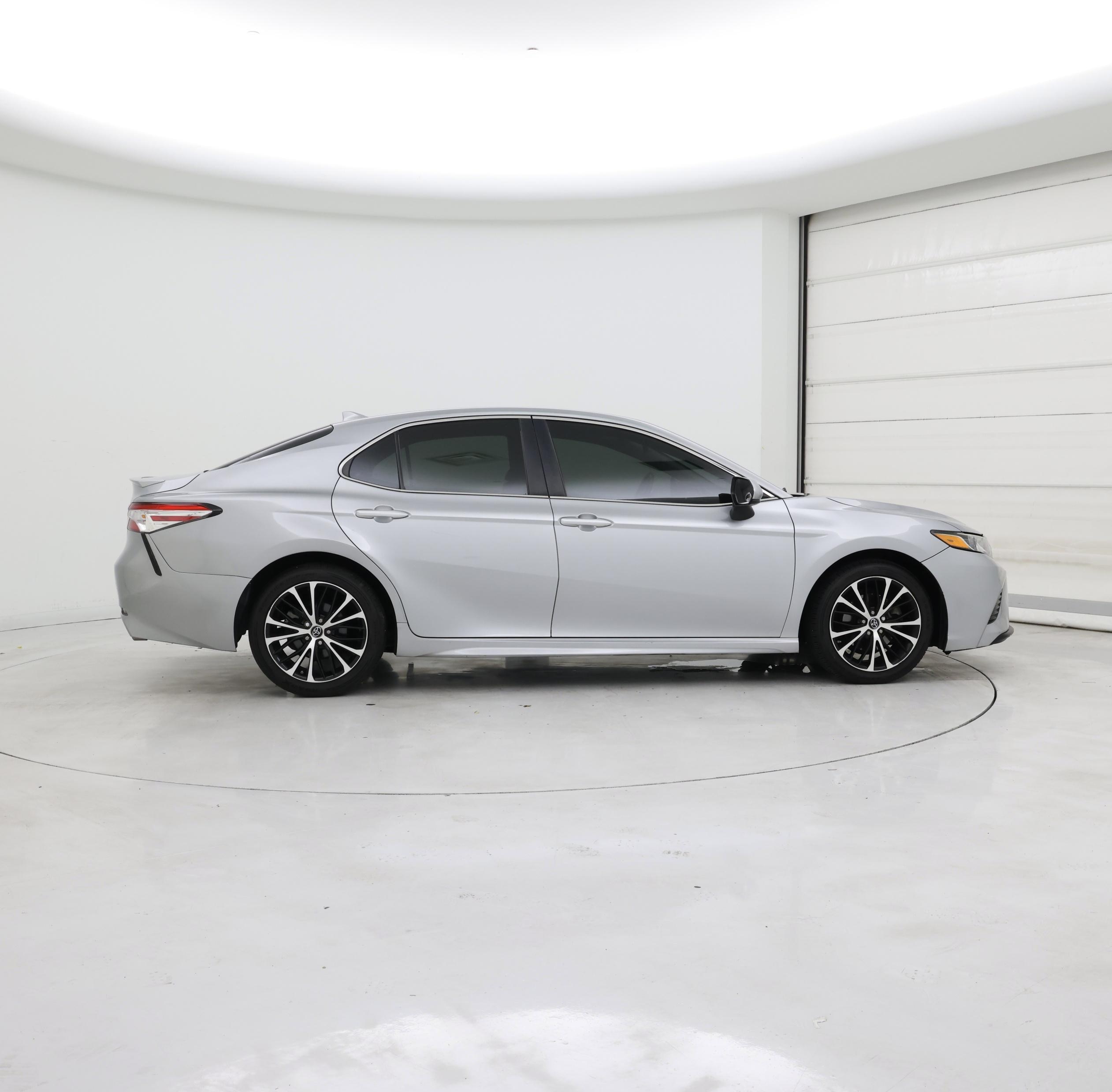Thumbnail: 2019 Toyota Camry - 7