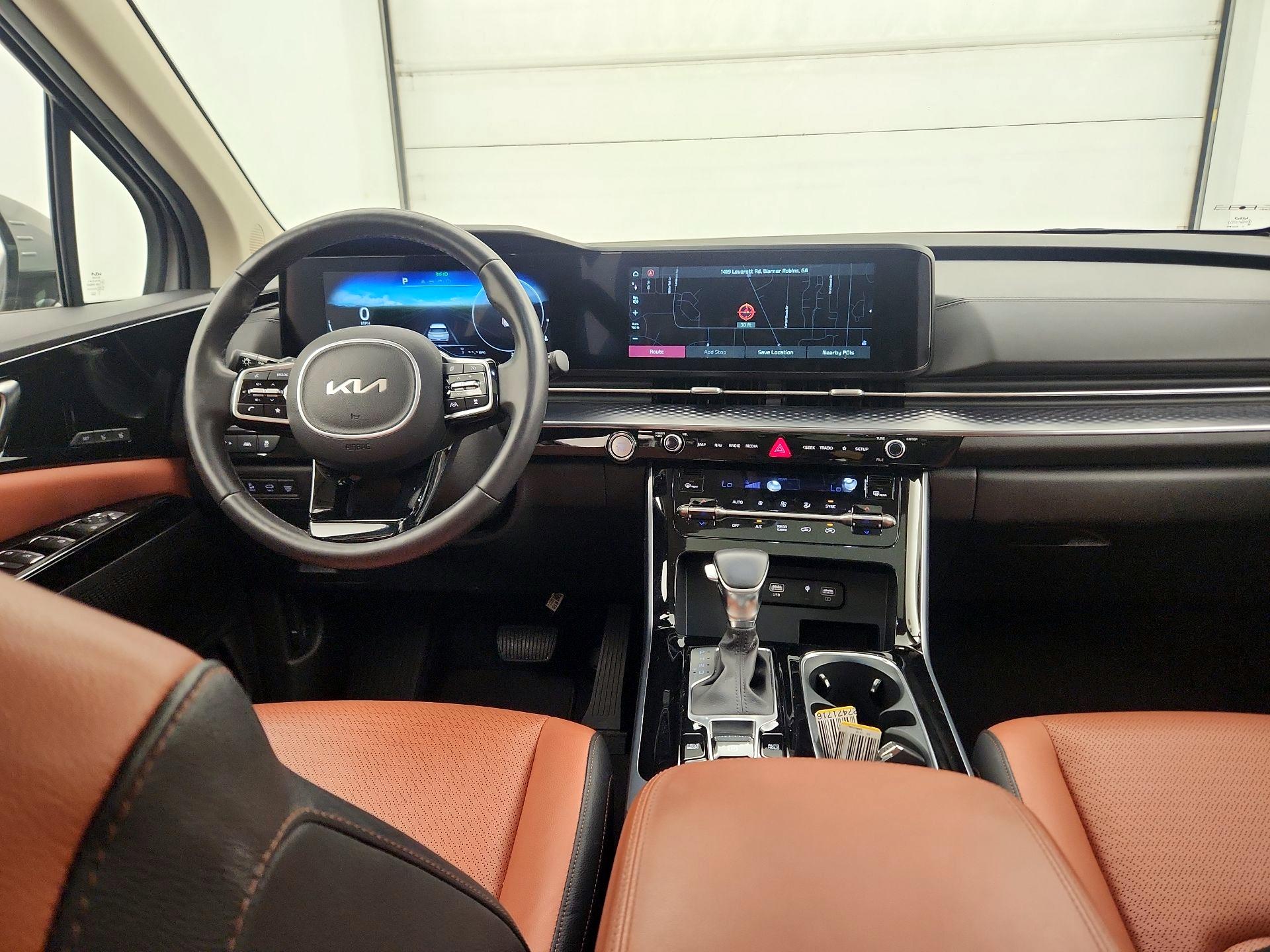 Thumbnail: 2023 Kia Carnival - 9