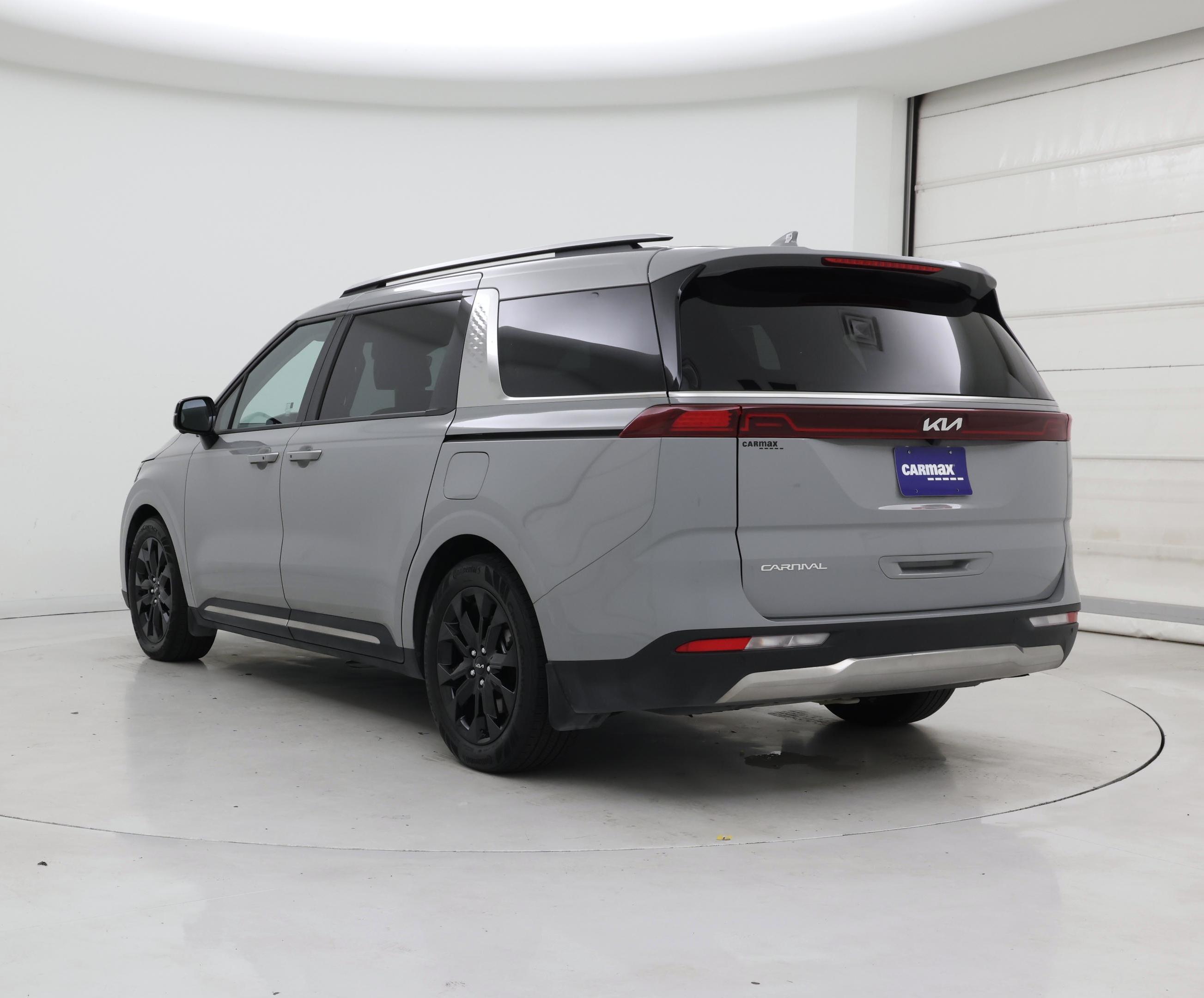 Thumbnail: 2023 Kia Carnival - 2