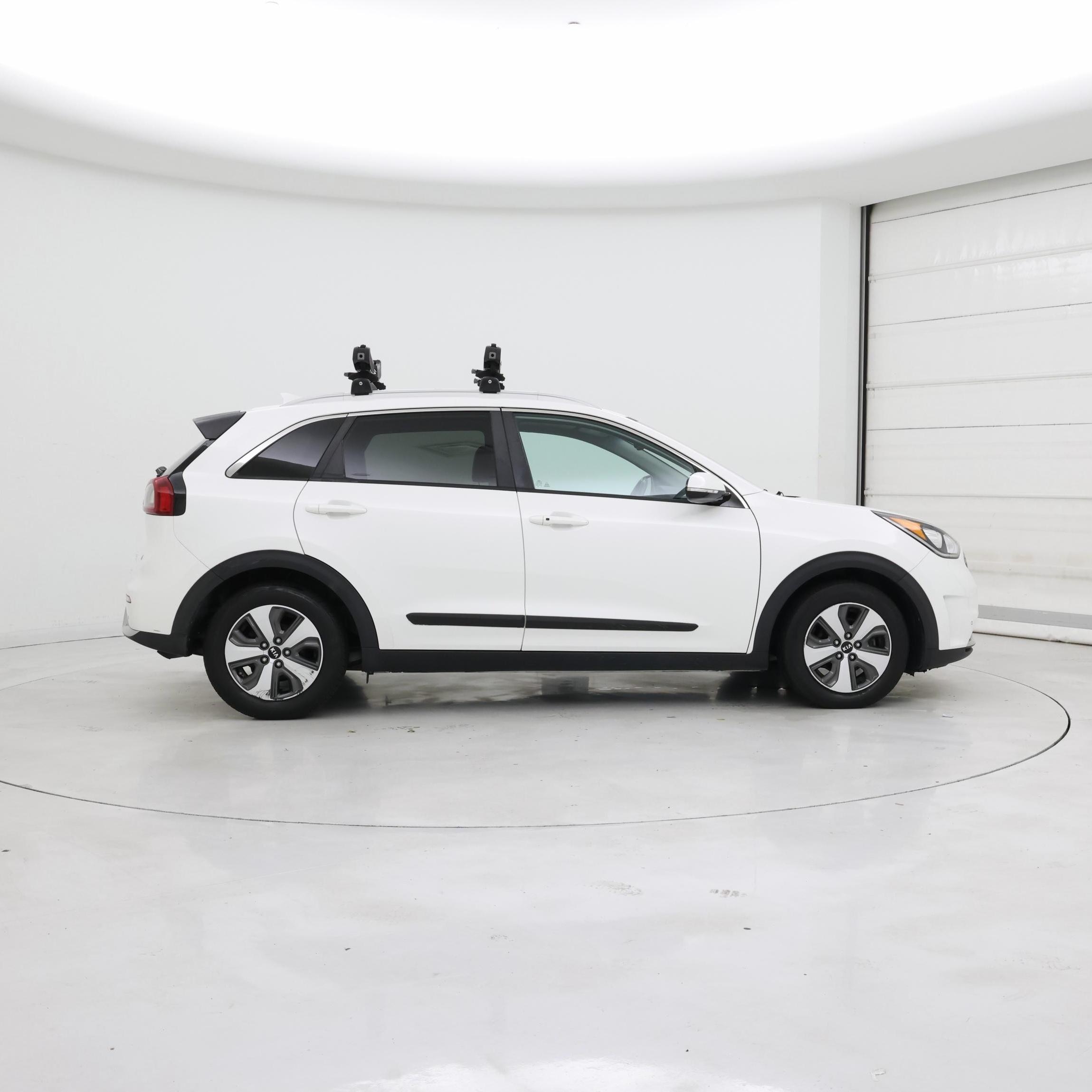 Thumbnail: 2018 Kia Niro - 7