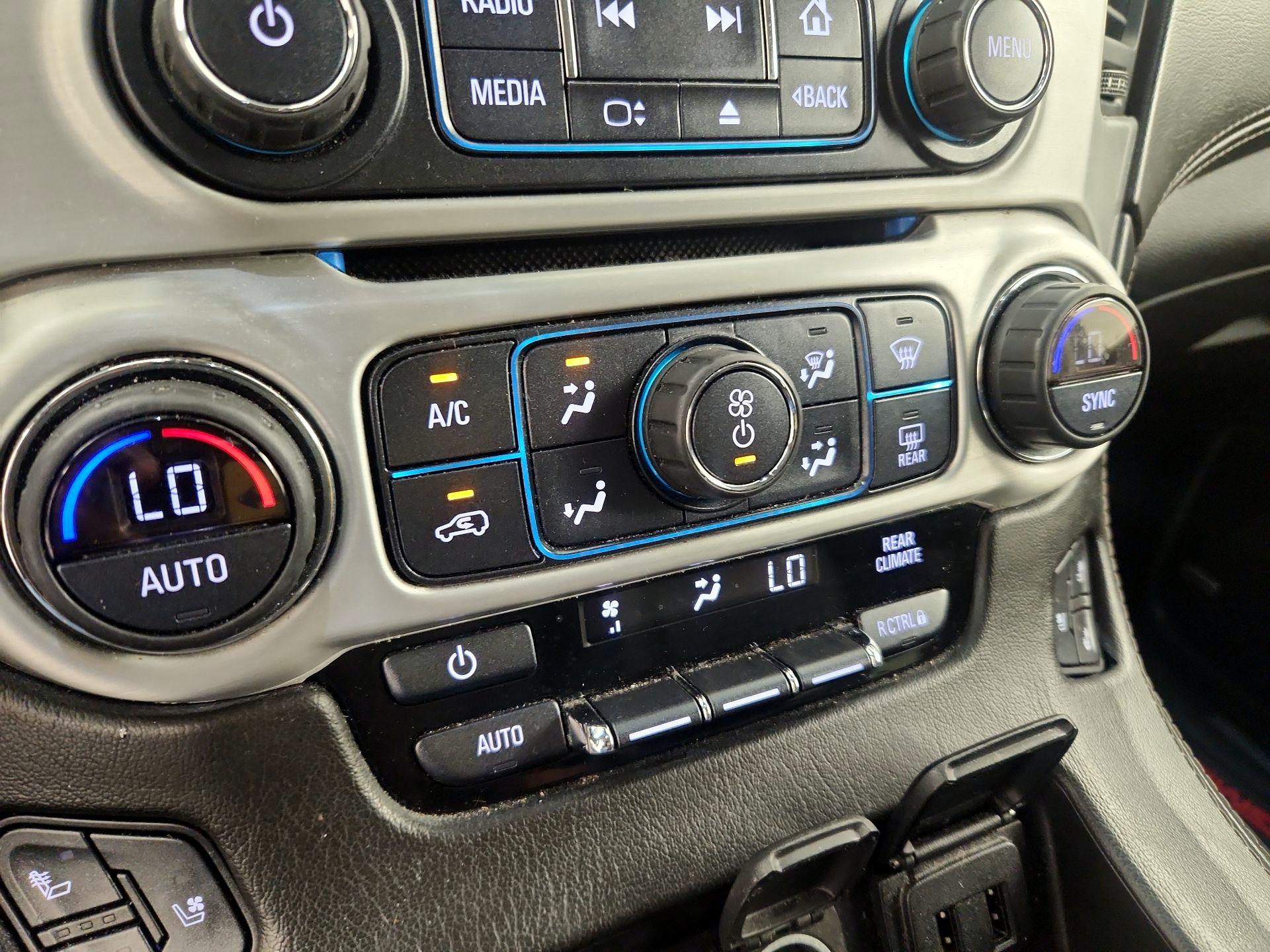Thumbnail: 2017 GMC Yukon - 17