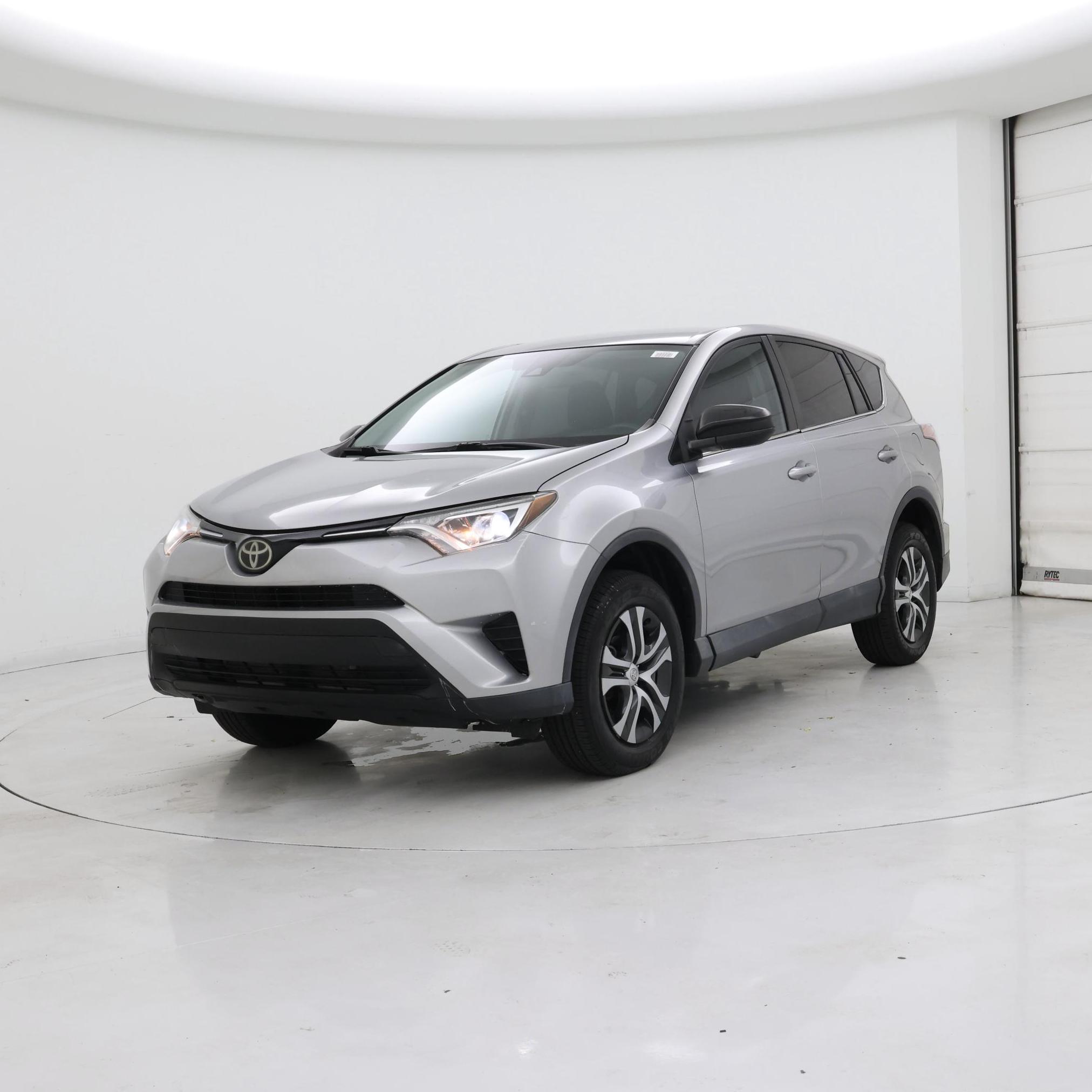Thumbnail: 2018 Toyota RAV4 - 4
