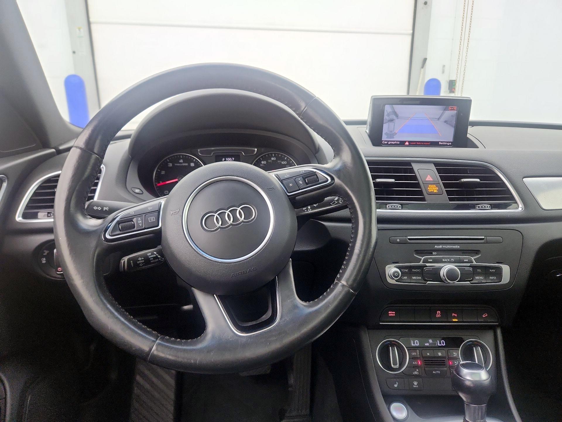 Thumbnail: 2018 Audi Q3 - 10