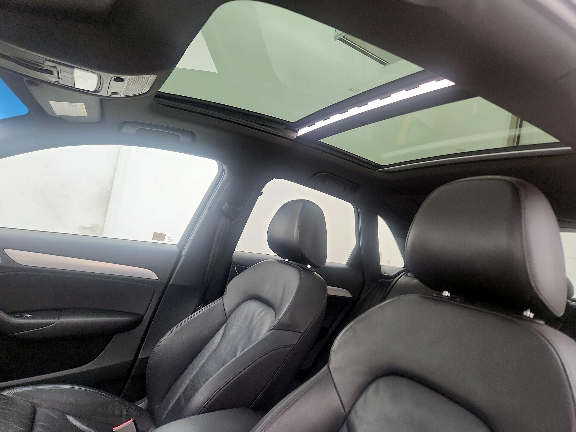 Thumbnail: 2018 Audi Q3 - 18