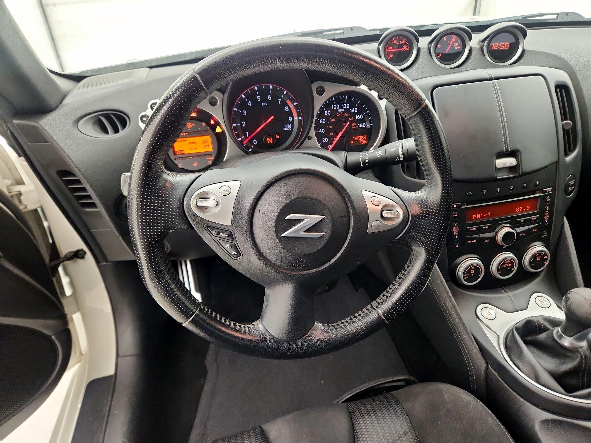 Thumbnail: 2016 Nissan Z - 10