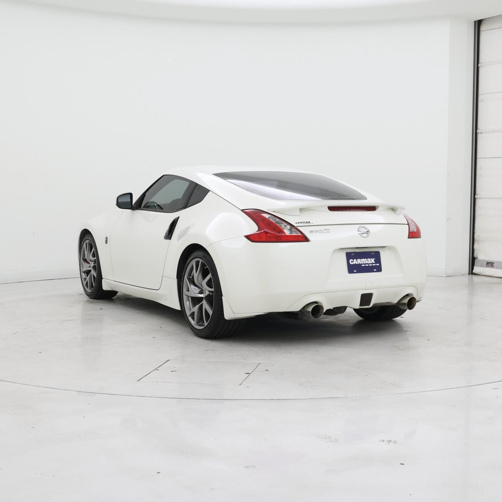 Thumbnail: 2016 Nissan Z - 2