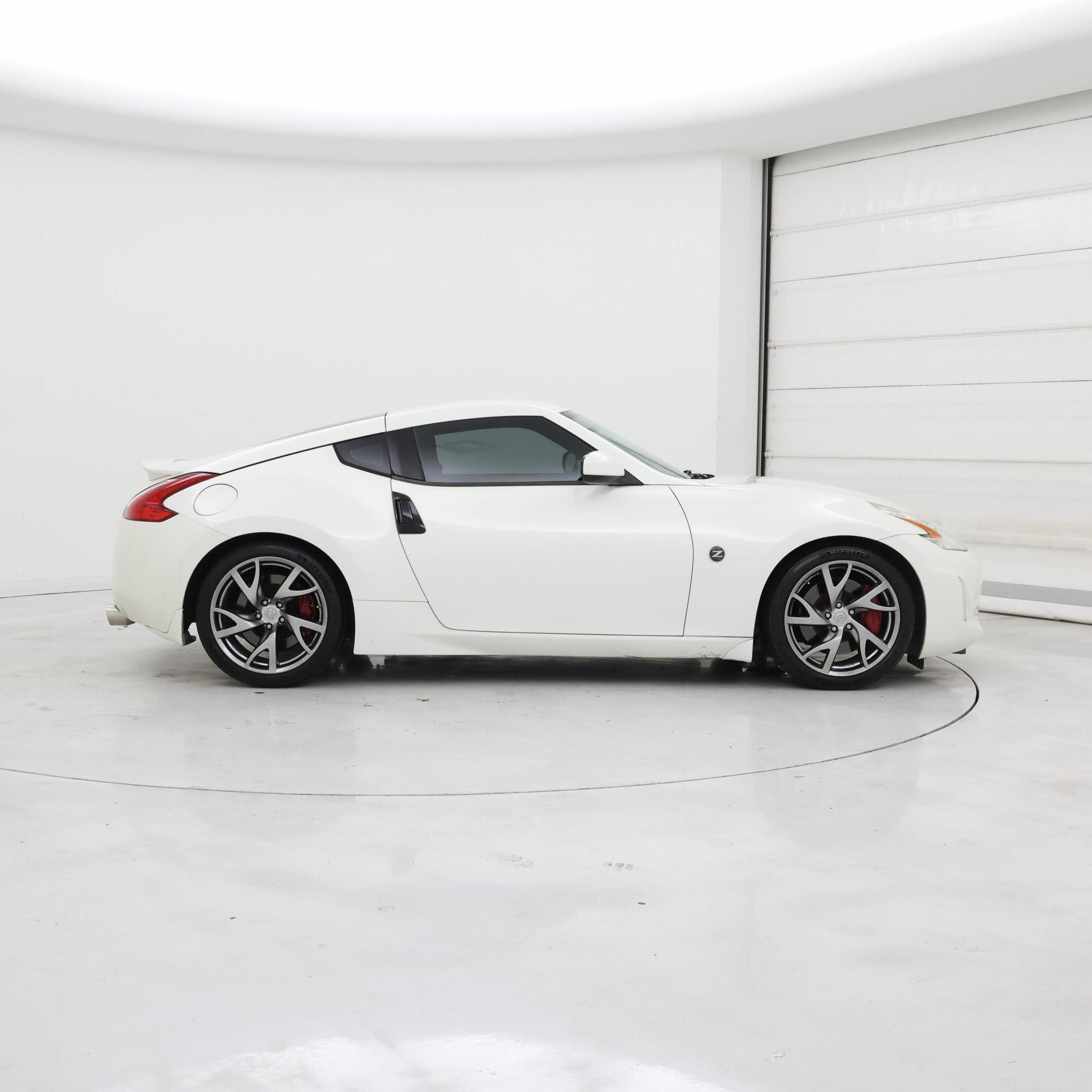 Thumbnail: 2016 Nissan Z - 7