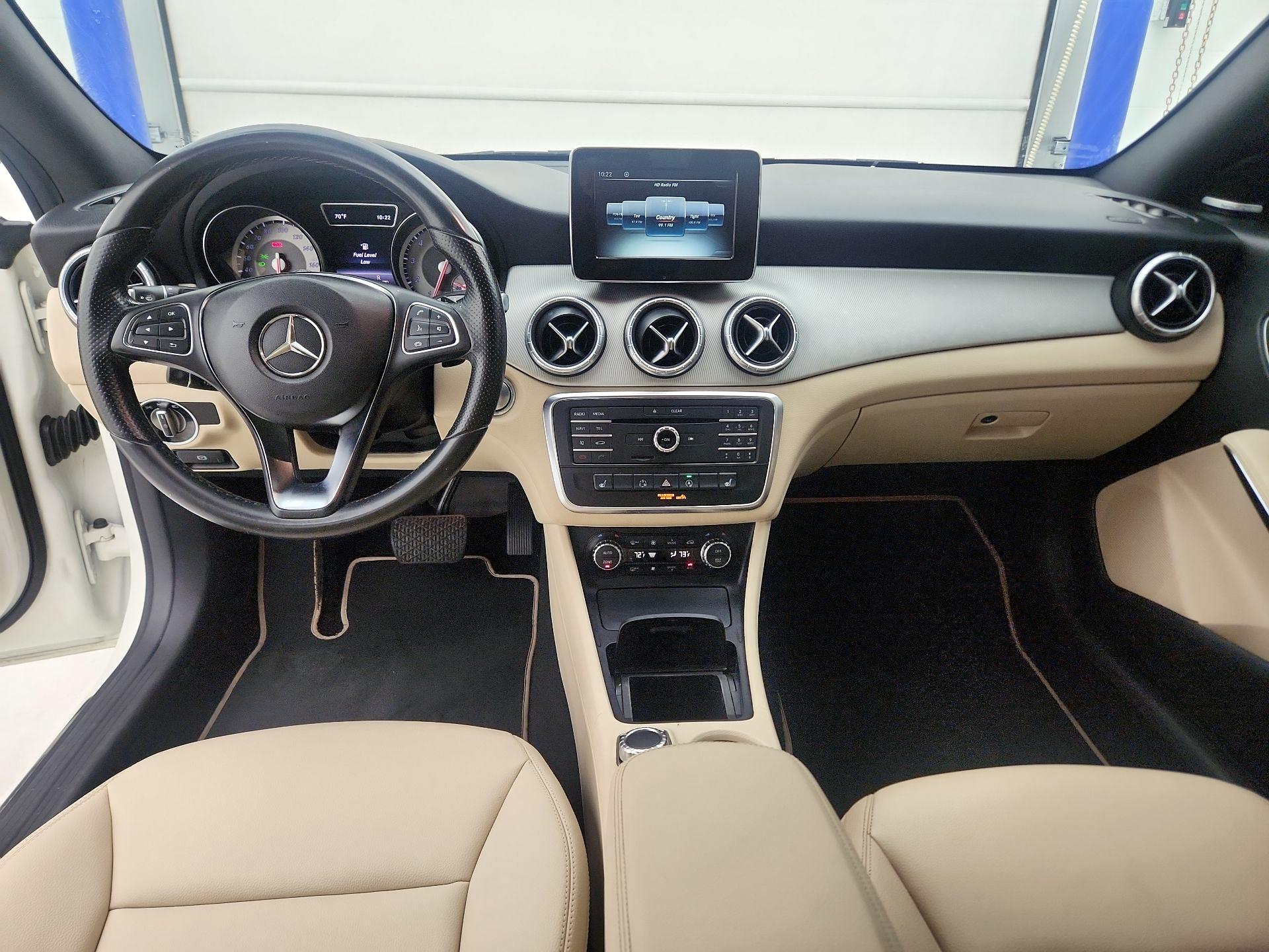 Thumbnail: 2015 Mercedes-Benz CLA - 9