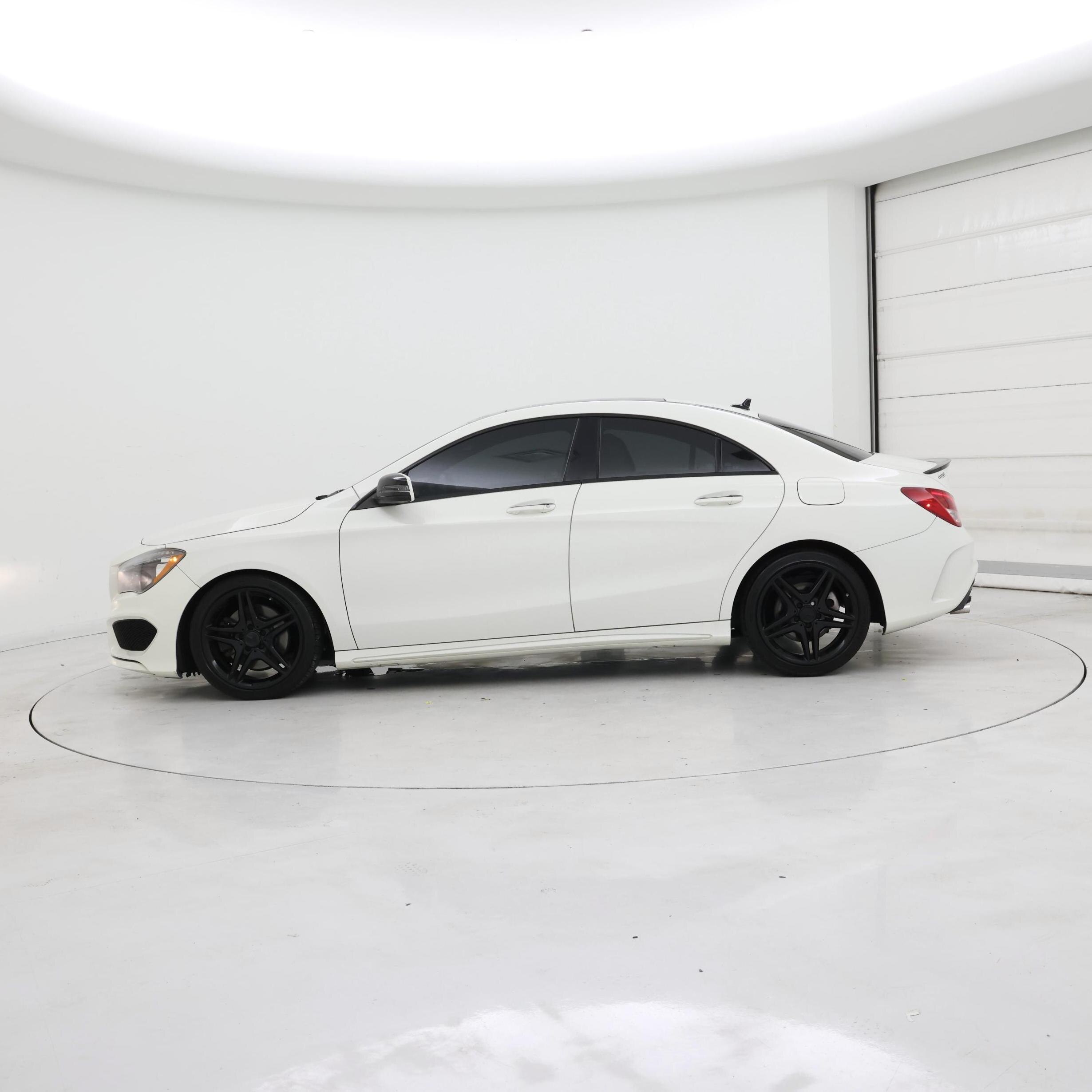Thumbnail: 2015 Mercedes-Benz CLA - 3